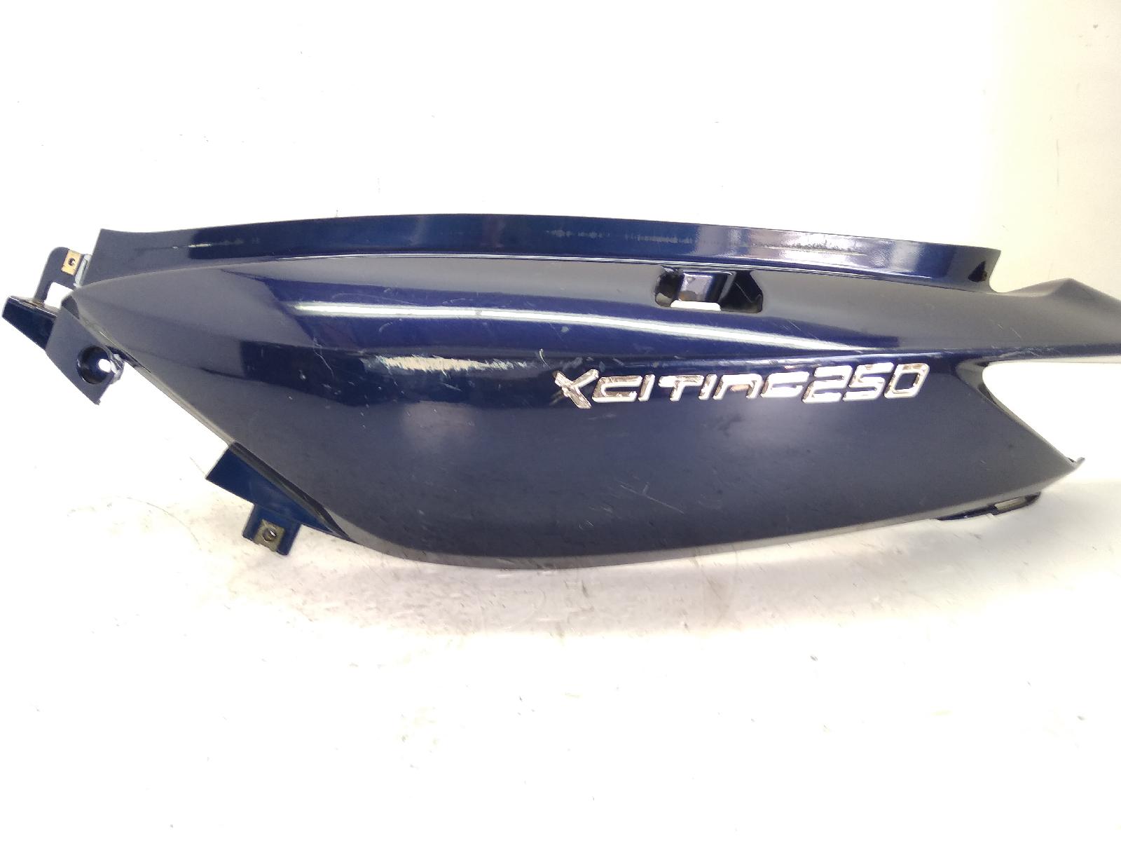 Kymco xciting 250 carena fiancata posteriore sinistra * rottura 2005 2005 t71000