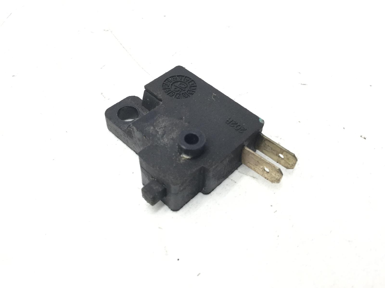 Kymco xciting 250 sensore pulsante stop microstop freno anteriore 2005 2005 t71000