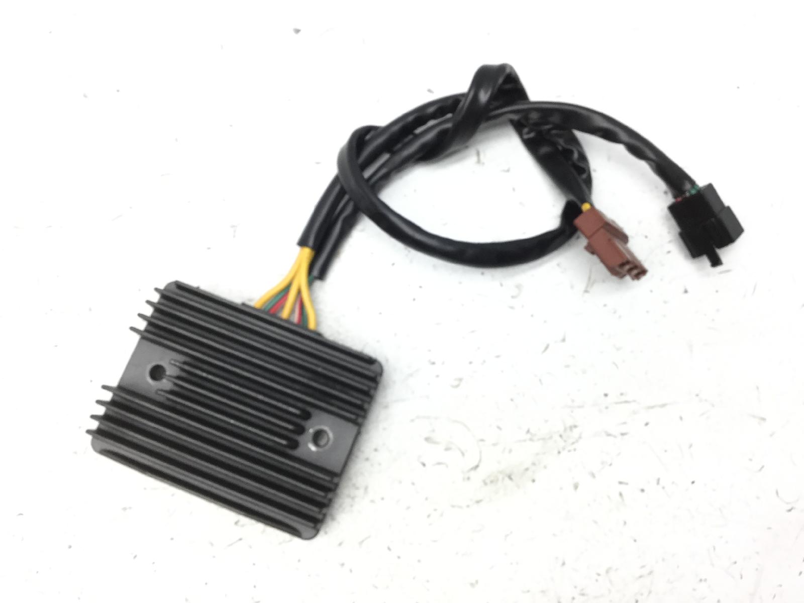 Aprilia atlantic sprint 400 regolatore di tensione 2005 2008 vlb00