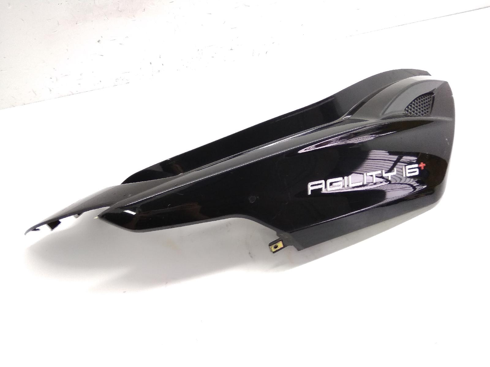 Kymco agility plus 125 carena fiancata posteriore destra con crepa 2015 2015 c21000