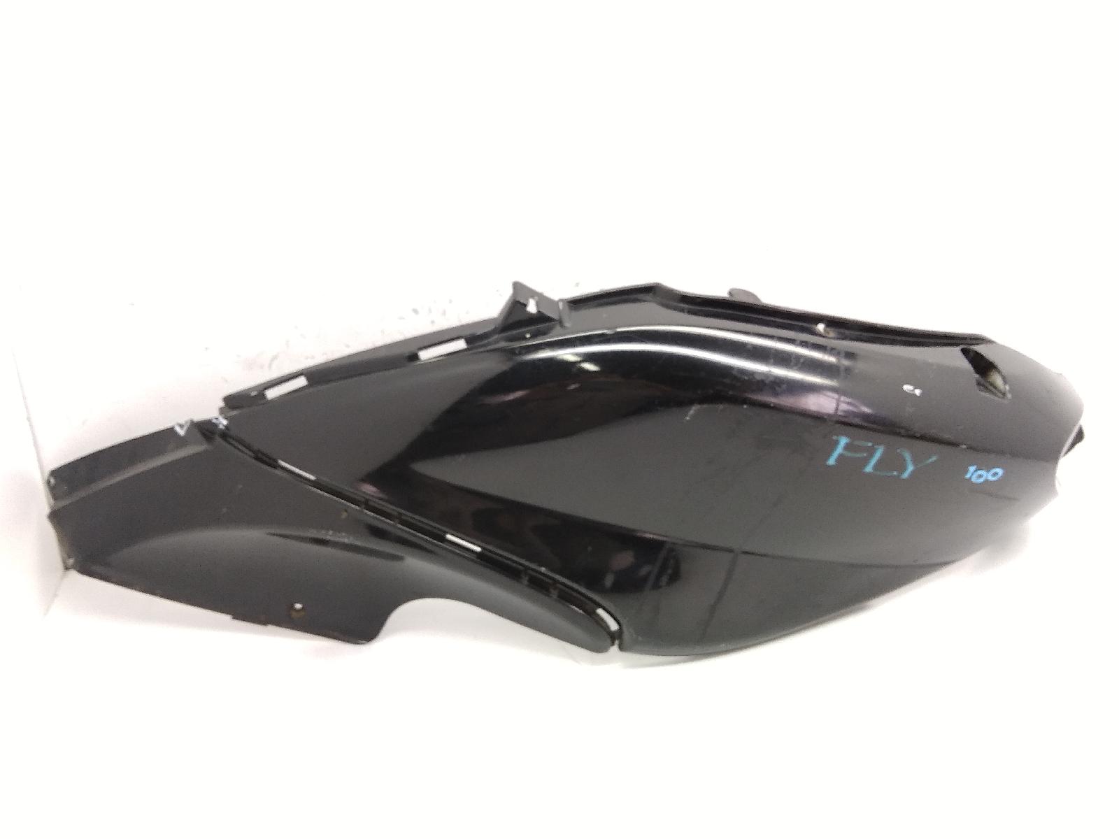 Piaggio fly 4t 100 carena fiancata posteriore sinistra - attacco rotto 2007 2007 m53100
