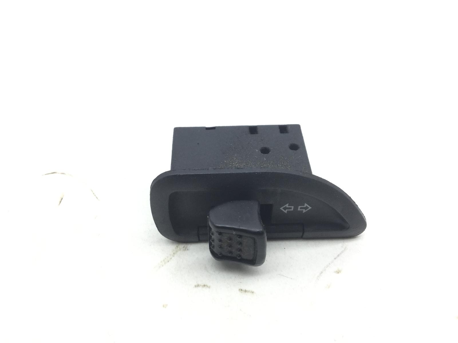 Piaggio fly 4t 100 tasto pulsante frecce lampeggiatori indicatori 2007 2007 m53100