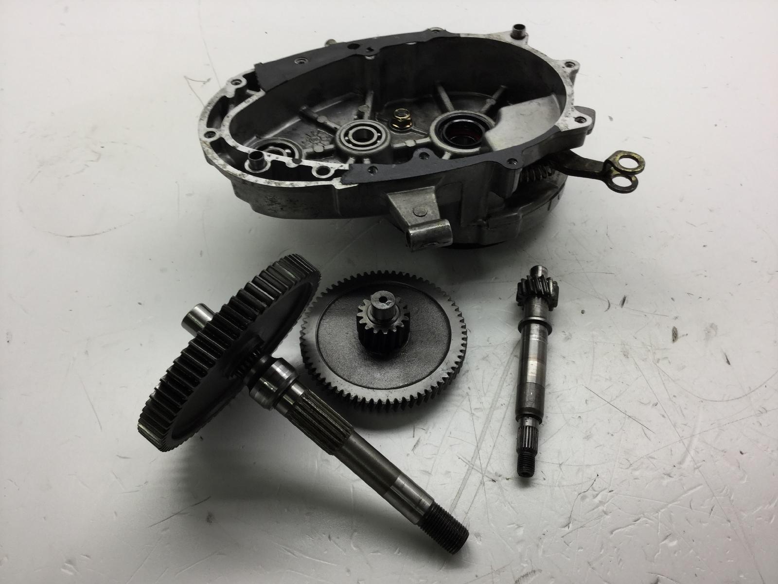 Kymco super 8 4t 50 carter e ingranaggi ruota posteriore 2009 2010 u70300