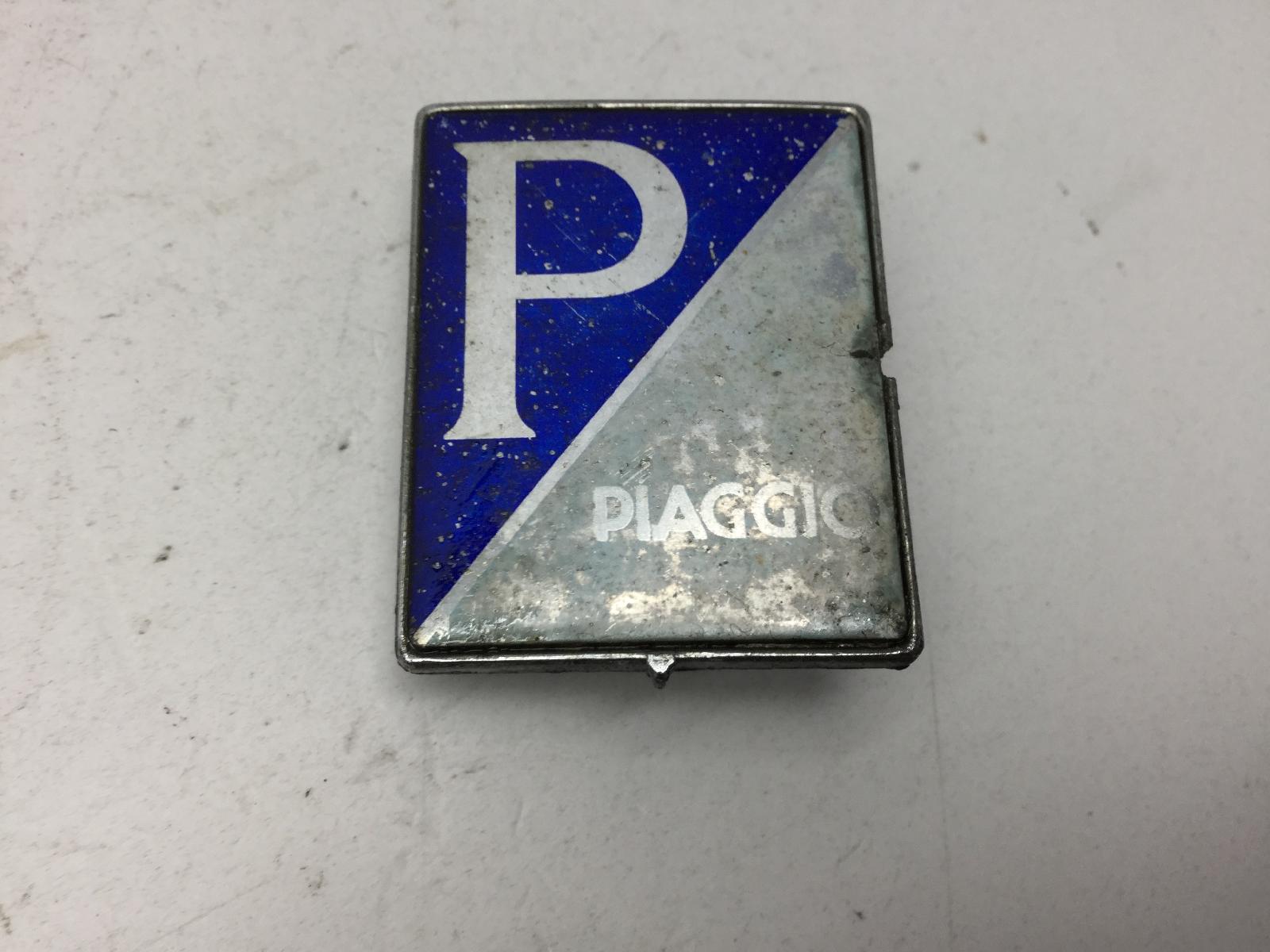 Piaggio vespa lx 125 logo emblema coperchio scudo 2005 2006 m44100