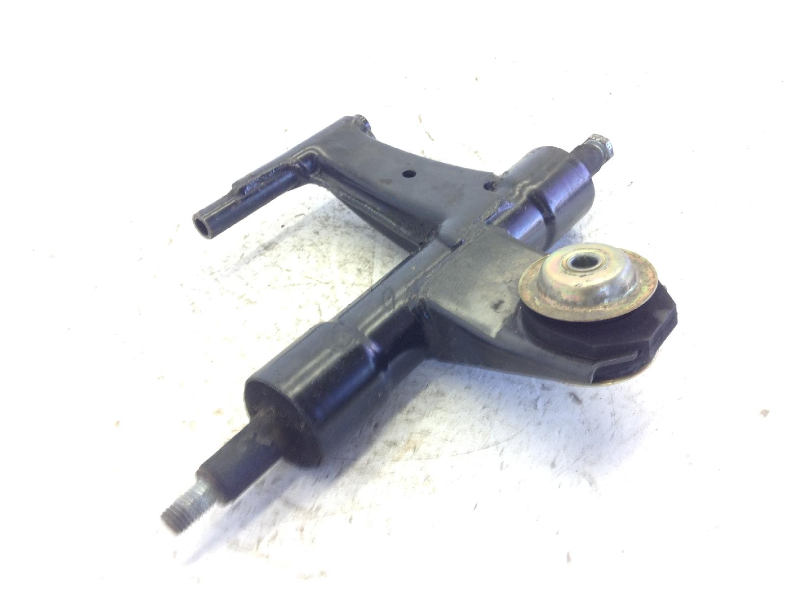 Piaggio vespa lx 125 staffa supporto motore 2005 2006 m44100