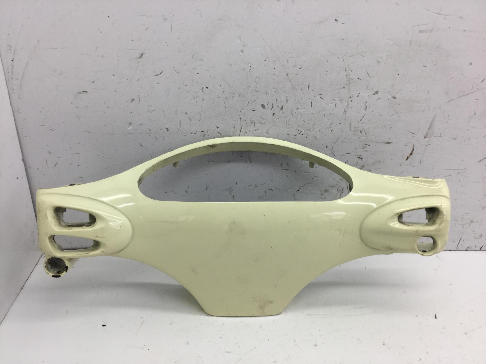 Piaggio vespa et4 125 carena manubrio posteriore - crepa e attacco rotto 1996 1998 m0400