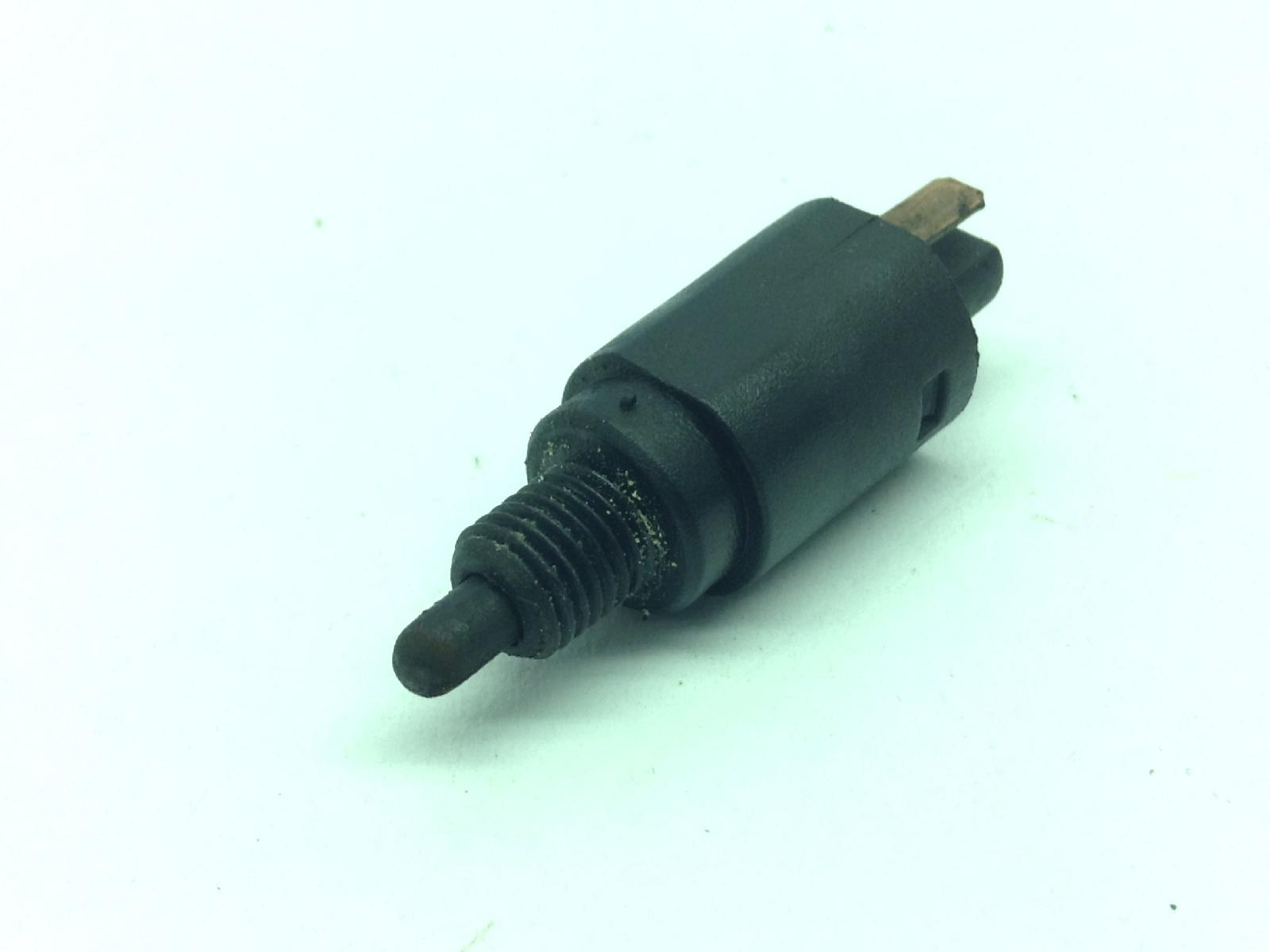 Piaggio vespa et4 125 sensore stop microstop freno anteriore destro 1996 1998 m0400
