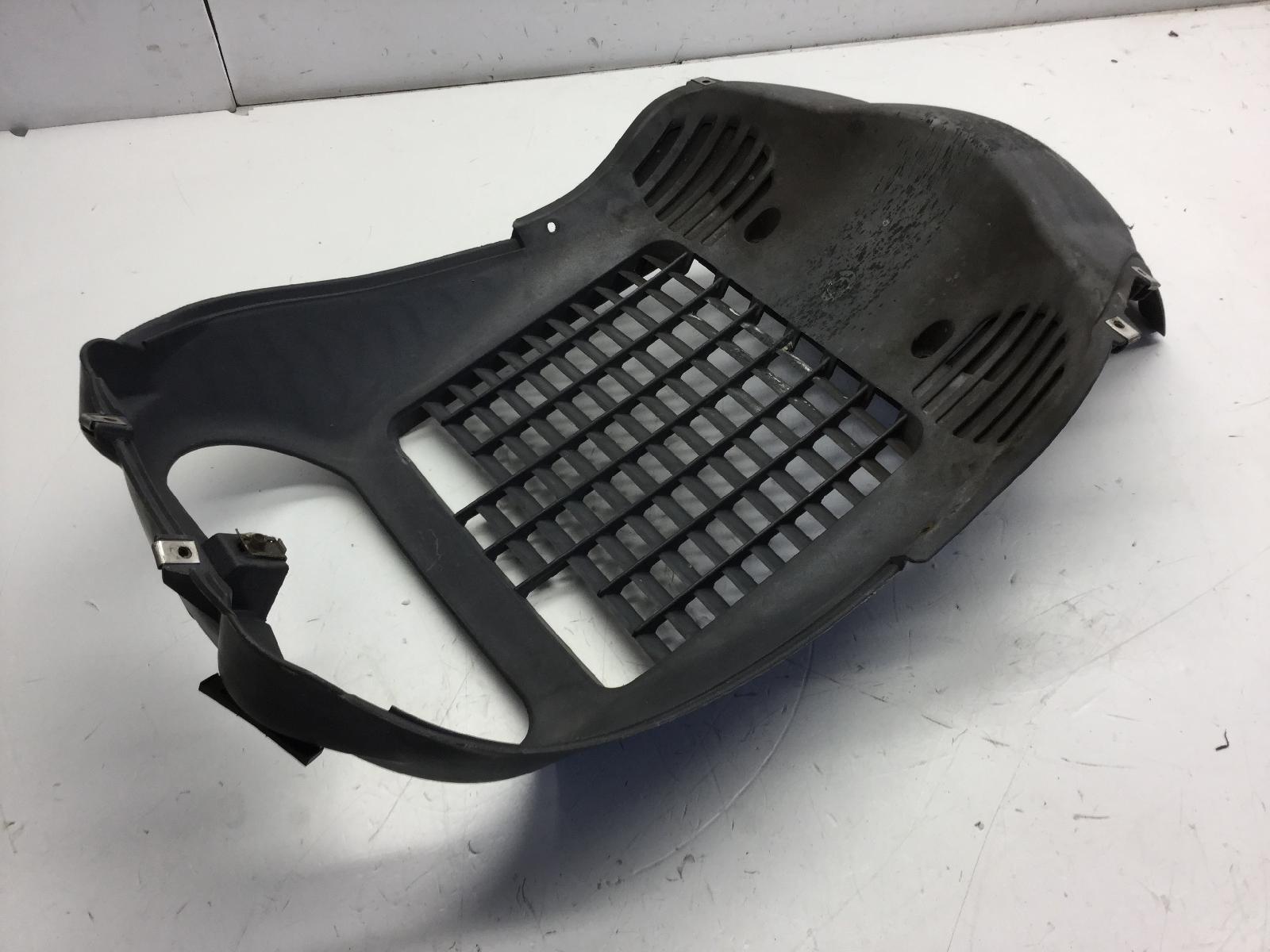 Piaggio beverly 500 carena vano ruota anteriore 2005 2006 m34100