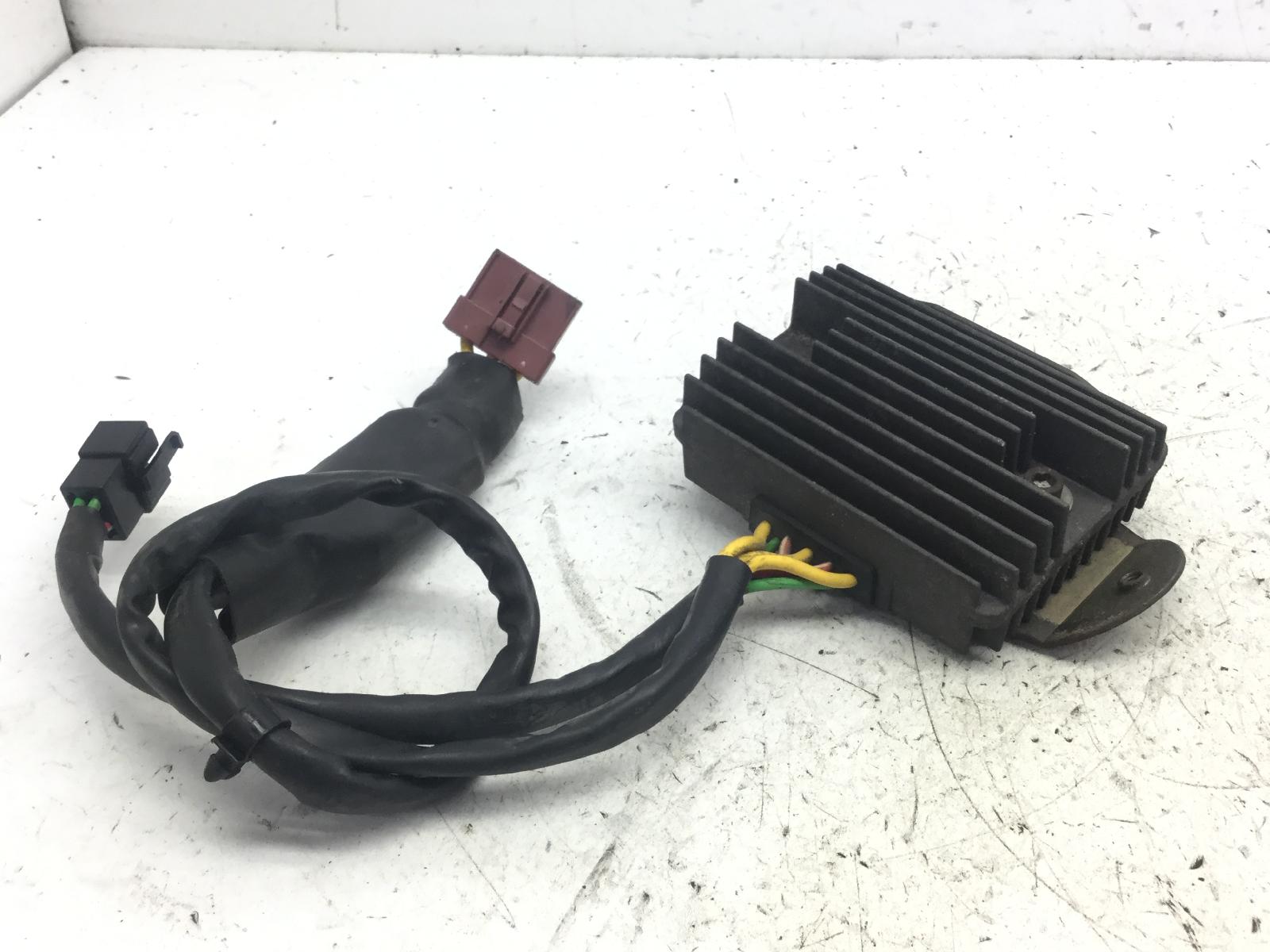 Piaggio beverly 500 regolatore di tensione 2005 2006 m34100
