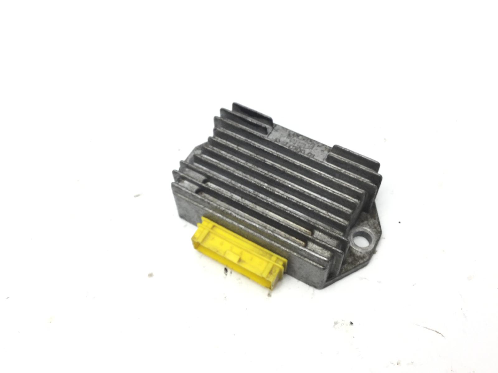 Piaggio liberty 2t 50 regolatore di tensione 1997 2005 c1500
