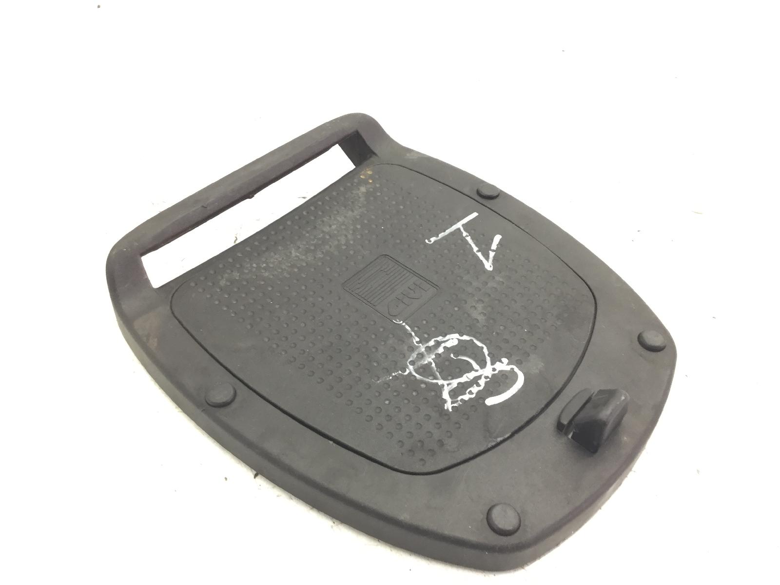 Piaggio liberty 2t 50 piastra supporto bauletto posteriore givi 1997 2005 c1500
