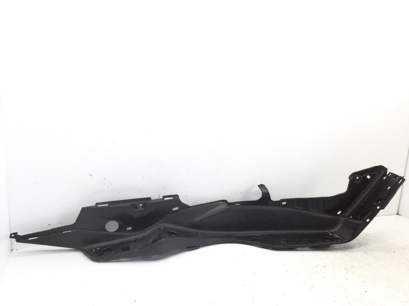 Suzuki burgman an 400 carena pedana pavimento destra - crepa su attacco 2007 2007 cg111