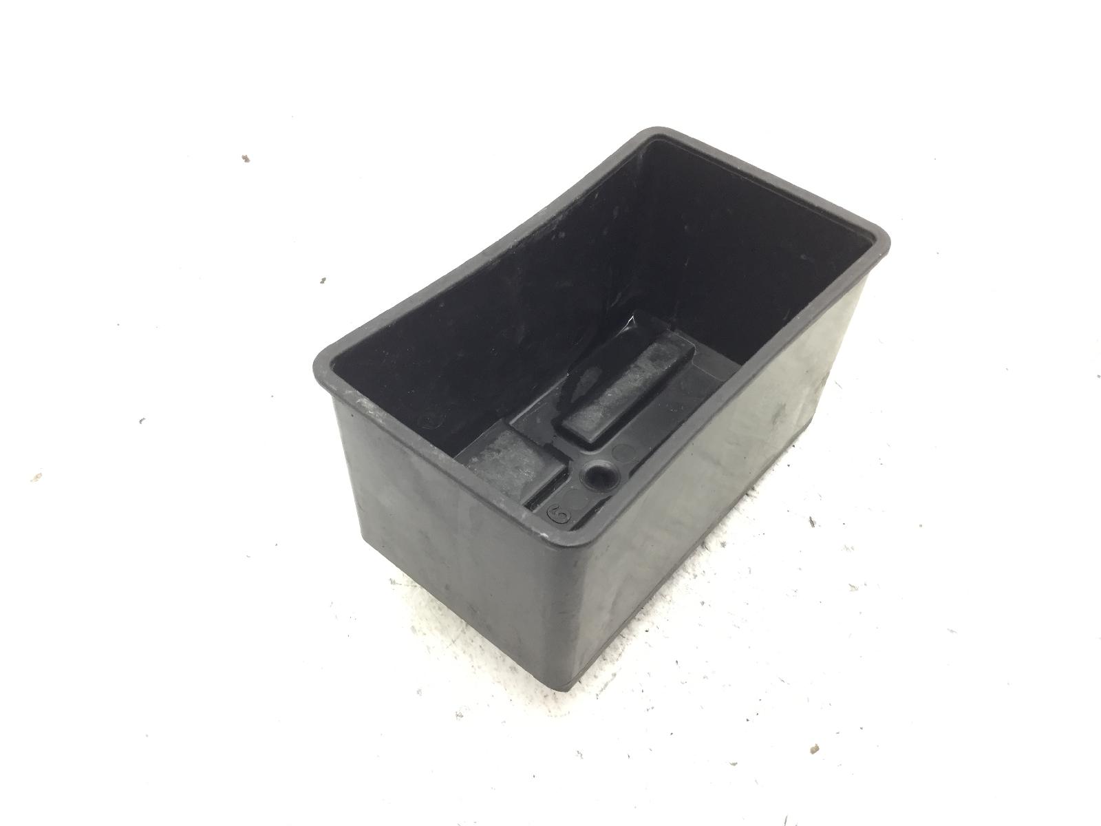 Piaggio vespa s 2t 50 carena scatola vano batteria 2007 2012 c38103