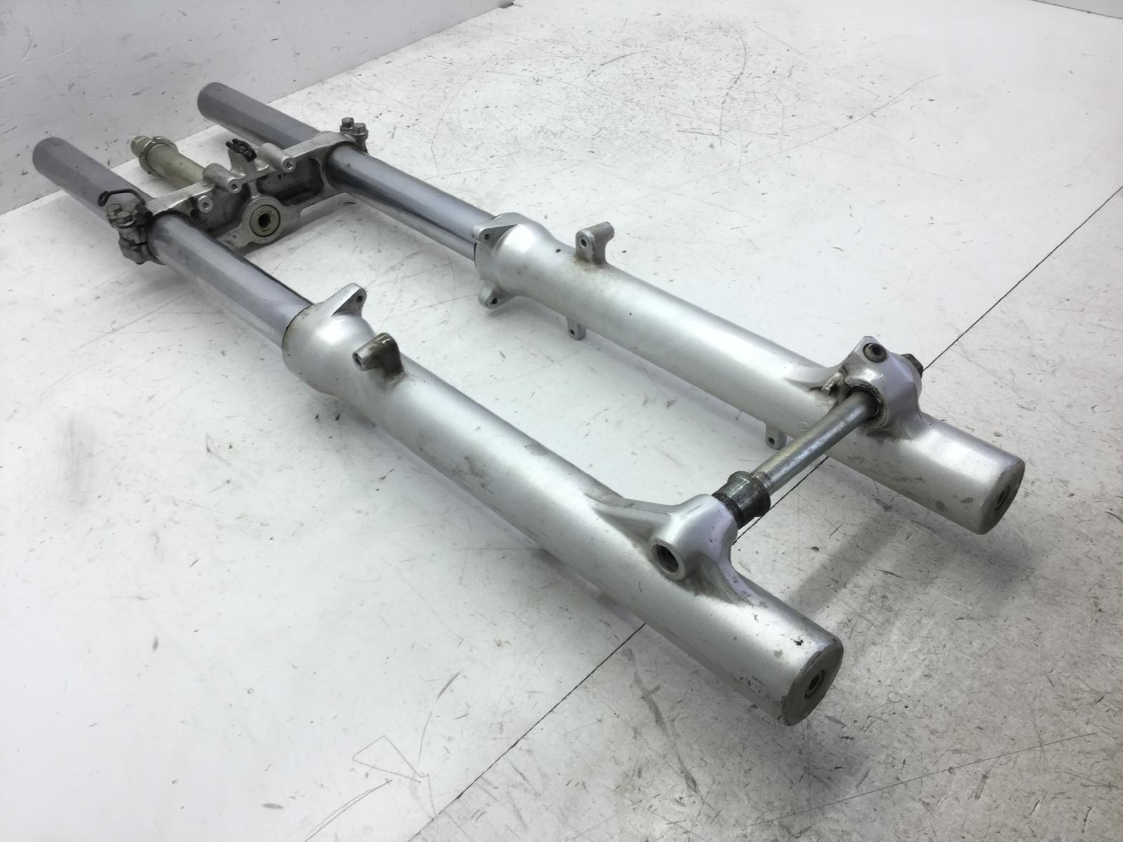 Suzuki xf freewind 650 forcella con piccoli segni su parte alta steli 1997 2001 ac111