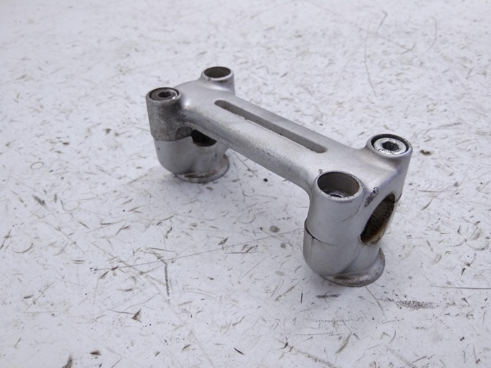 Suzuki xf freewind 650 cavallotto piastra superiore manubrio 1997 2001 ac111