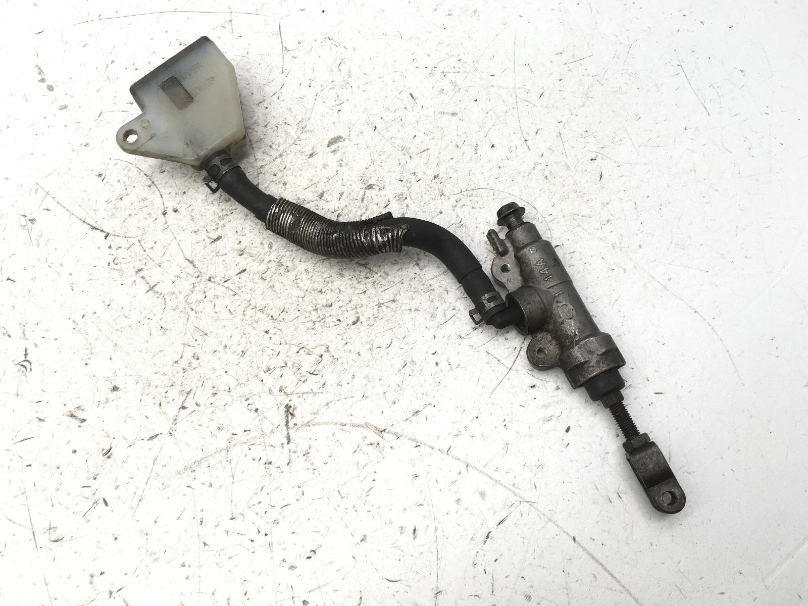 Suzuki xf freewind 650 pompa freno posteriore con vaschetta olio 1997 2001 ac111