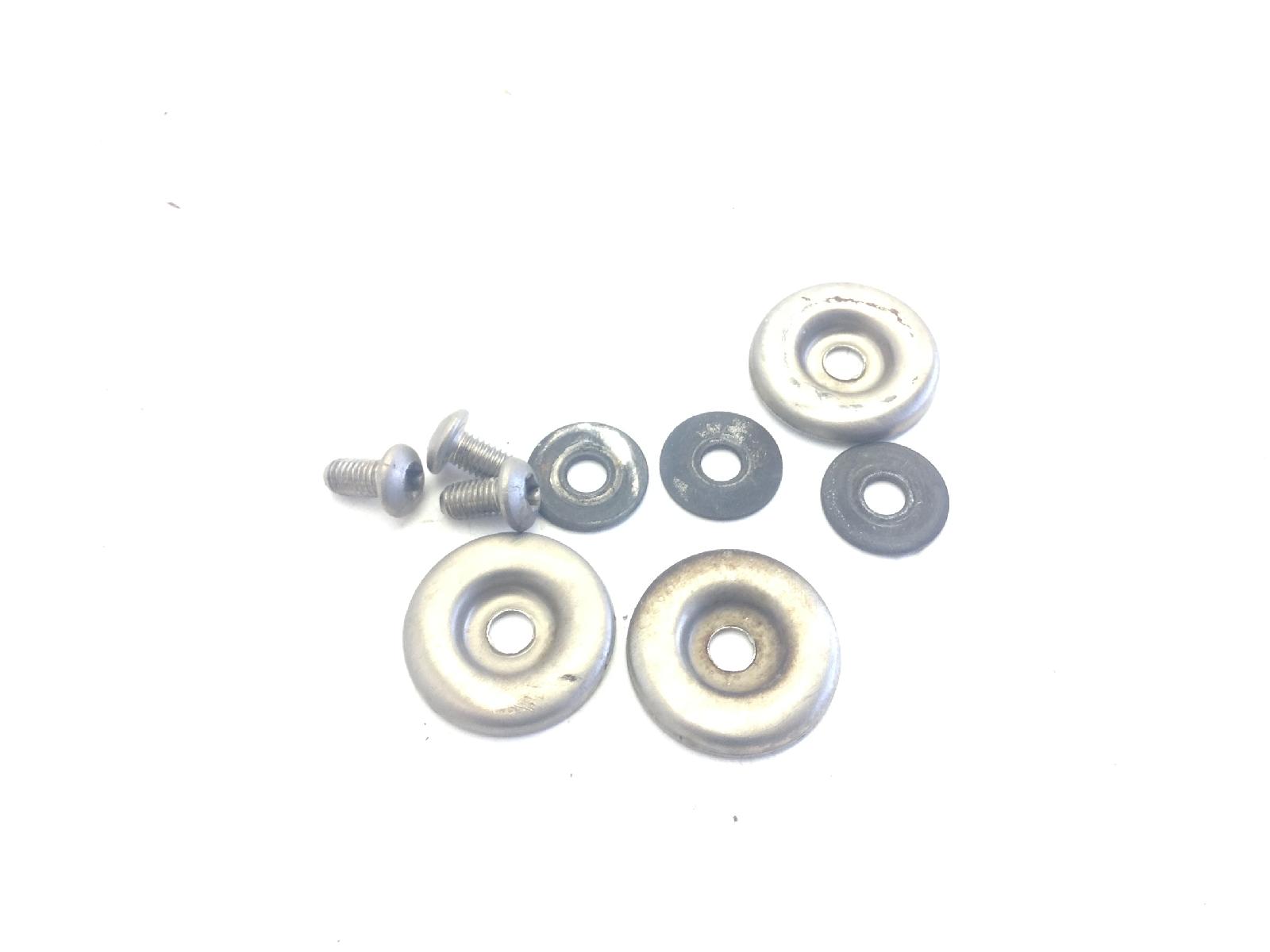 Piaggio carnaby 125 kit viti piastra paracalore terminale scarico marmitta 2007 2010 m60200