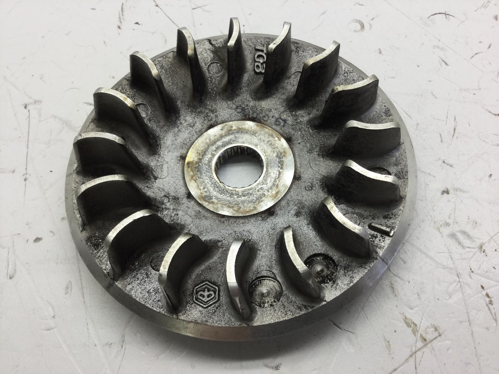Piaggio super hexagon gtx 180 semipuleggia fissa variatore 2001 2002 m000003