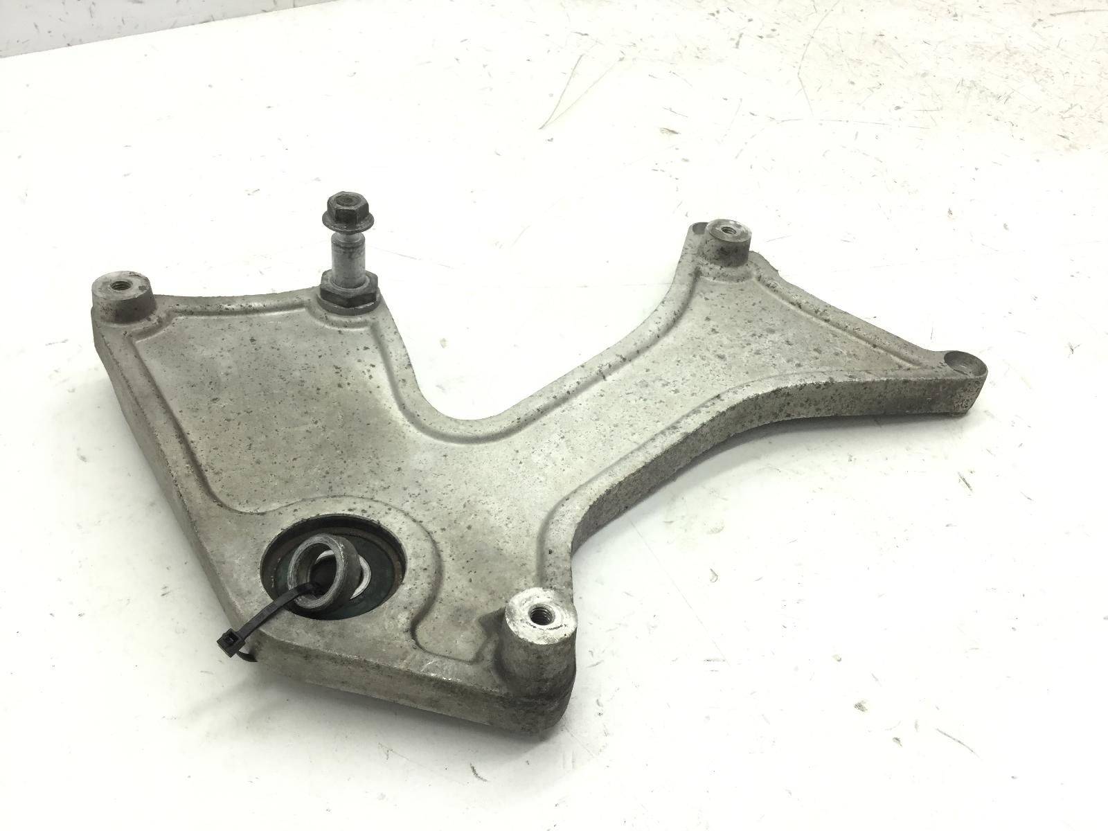 Piaggio vespa gt granturismo 200 staffa supporto scarico marmitta 2003 2005 m312