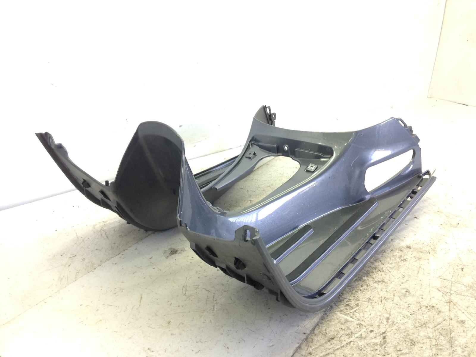 Piaggio vespa gt granturismo 200 carena pedana pavimento poggiapiedi 2003 2005 m312