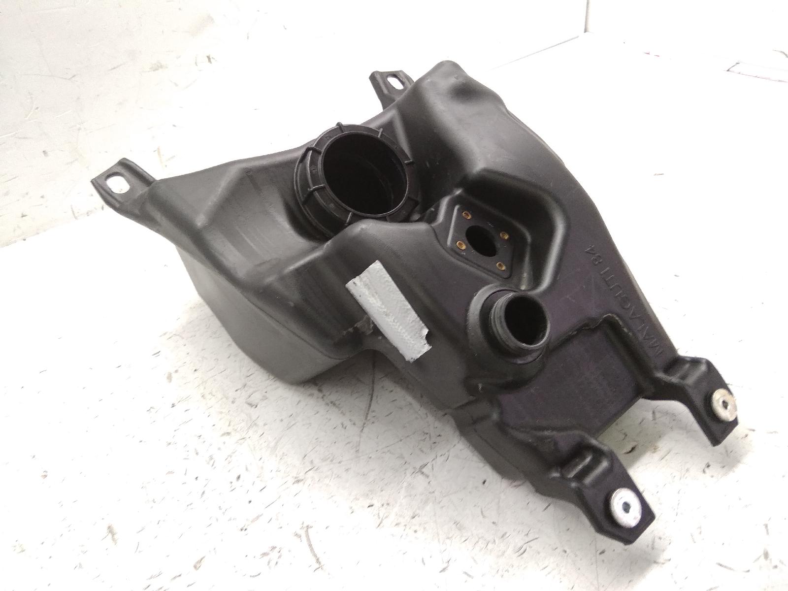Malaguti centro ie 160 serbatoio benzina carburante senza tappo 2008 2009 850102
