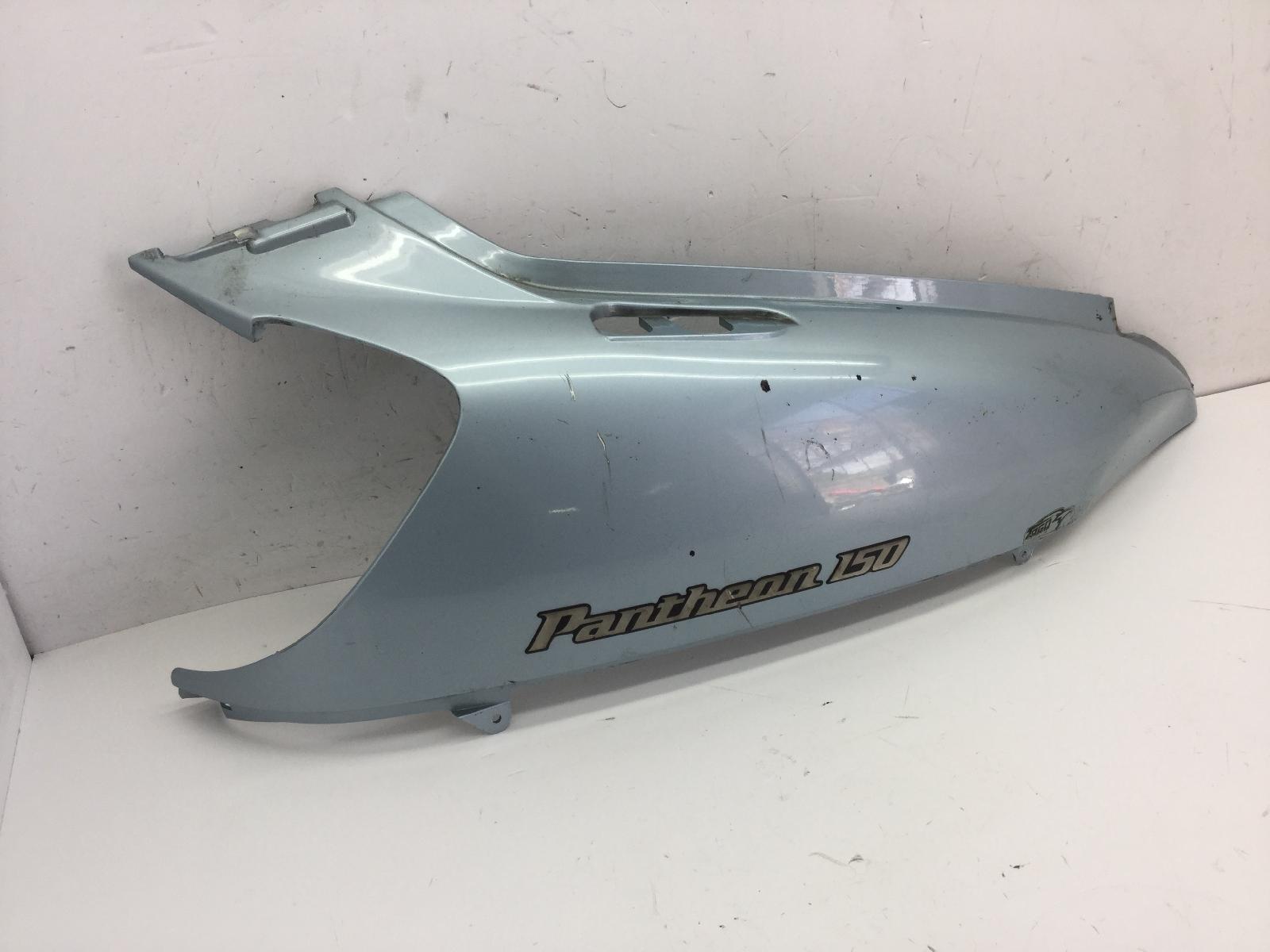 Honda pantheon 2t 150 carena fiancata posteriore destra con 2 alette rotte 1998 2002