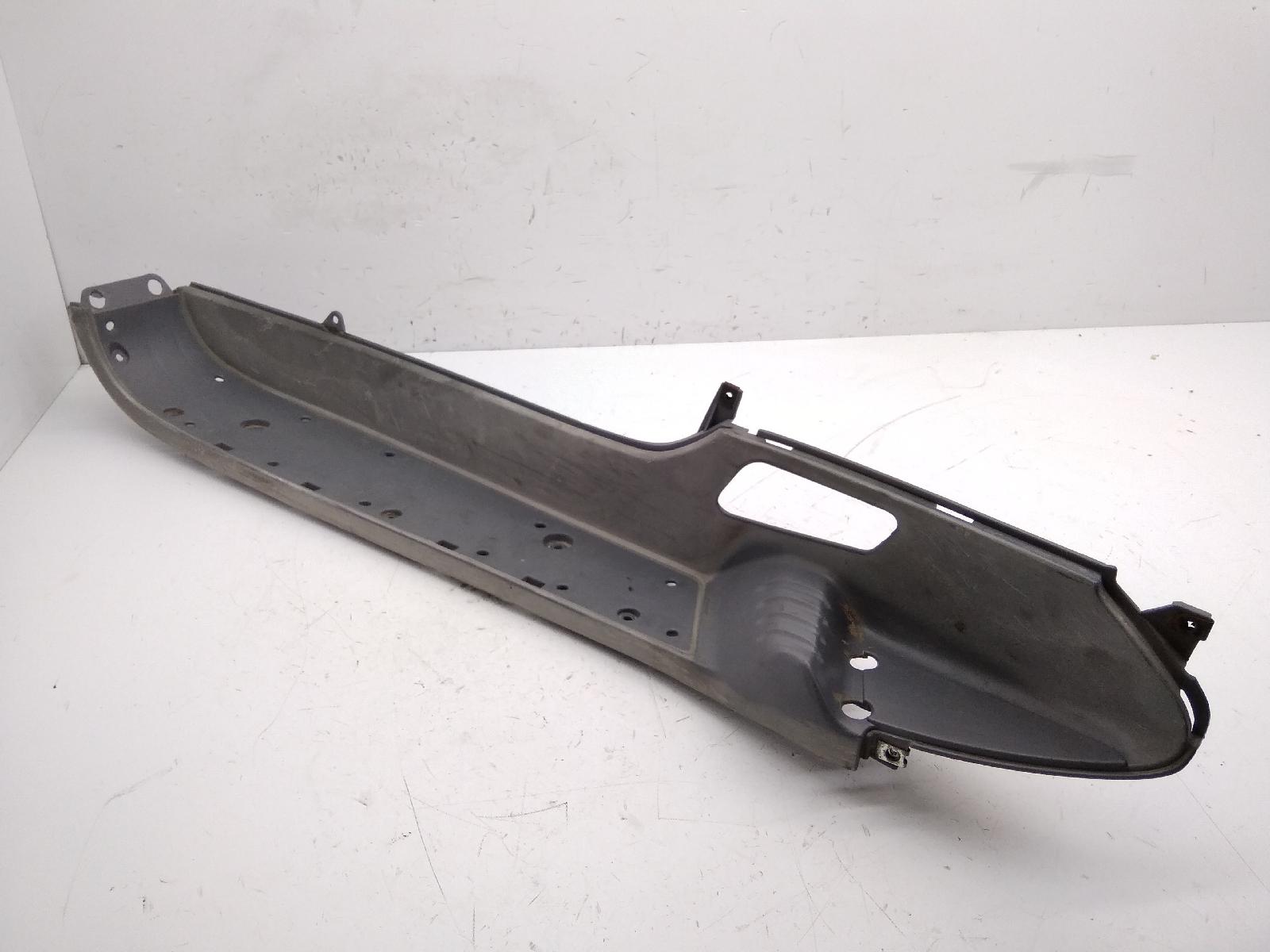 Honda pantheon 2t 150 carena pedana sinistra - piccola crepa 1998 2002 zdckf02a0wf