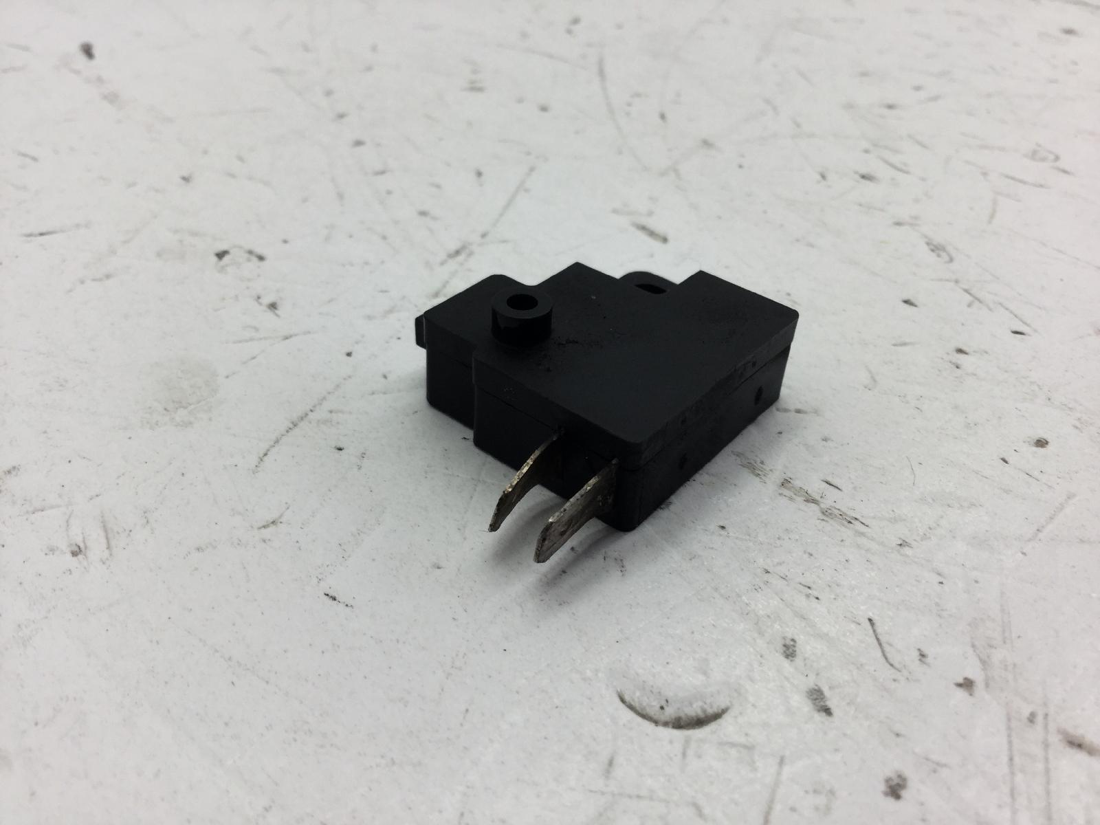 Honda sh i 150 sensore interruttore stop pompa freno anteriore destra 2005 2008 kf08a08f