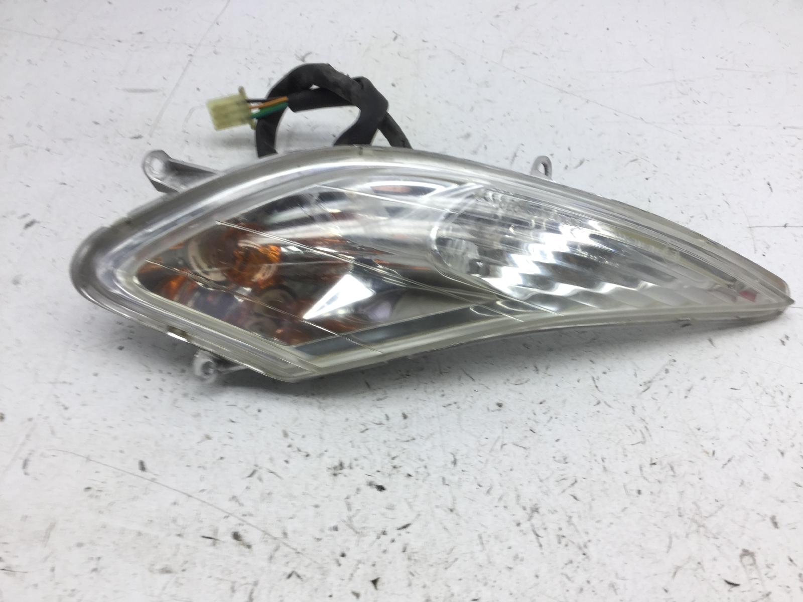Honda sh i 150 freccia sinistra anteriore leggermente ingiallita 2005 2008 kf08a08f