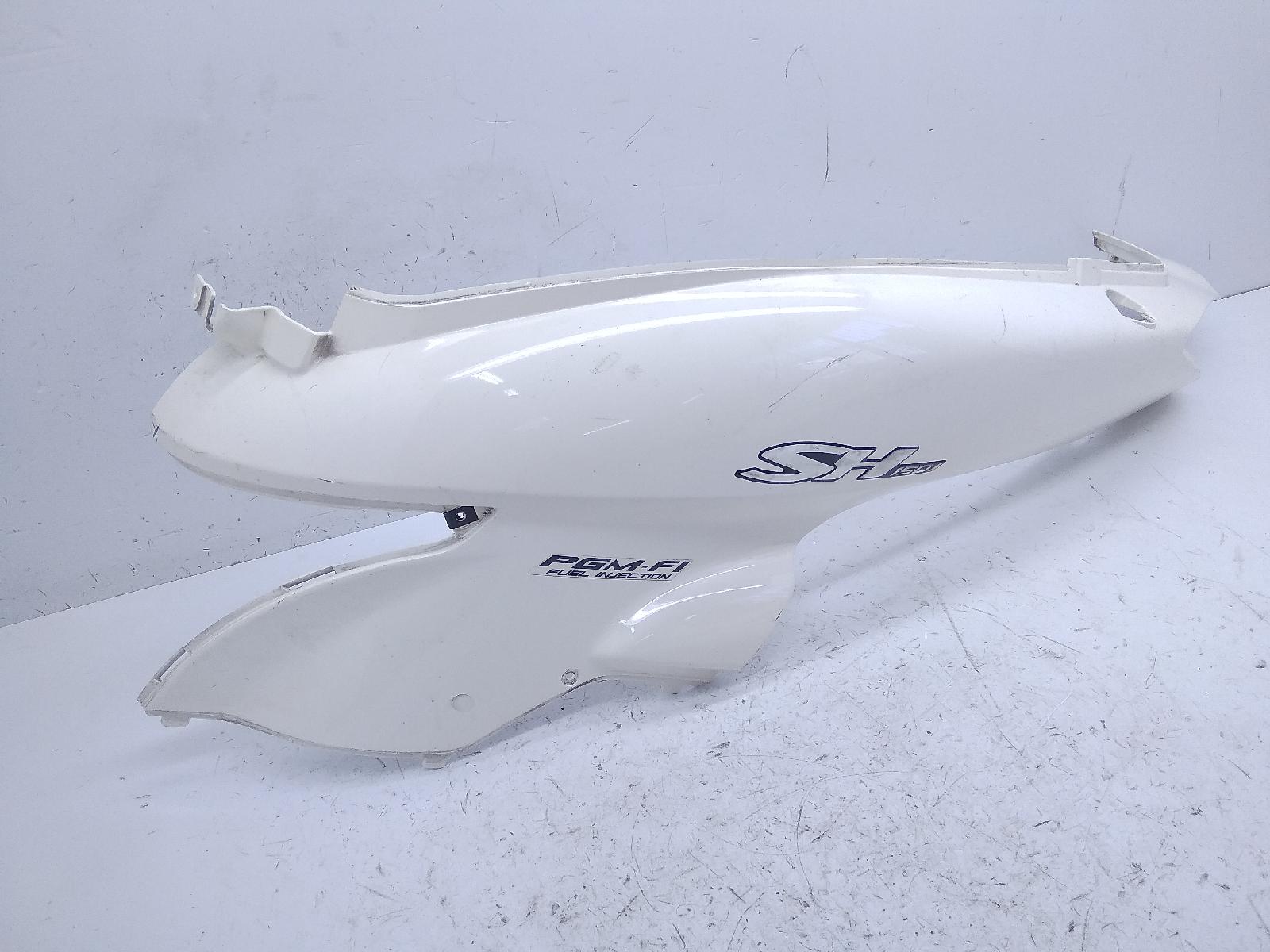 Honda sh i 150 carena fiancata posteriore sinistra - attacco rotto 2005 2008 kf08a08f