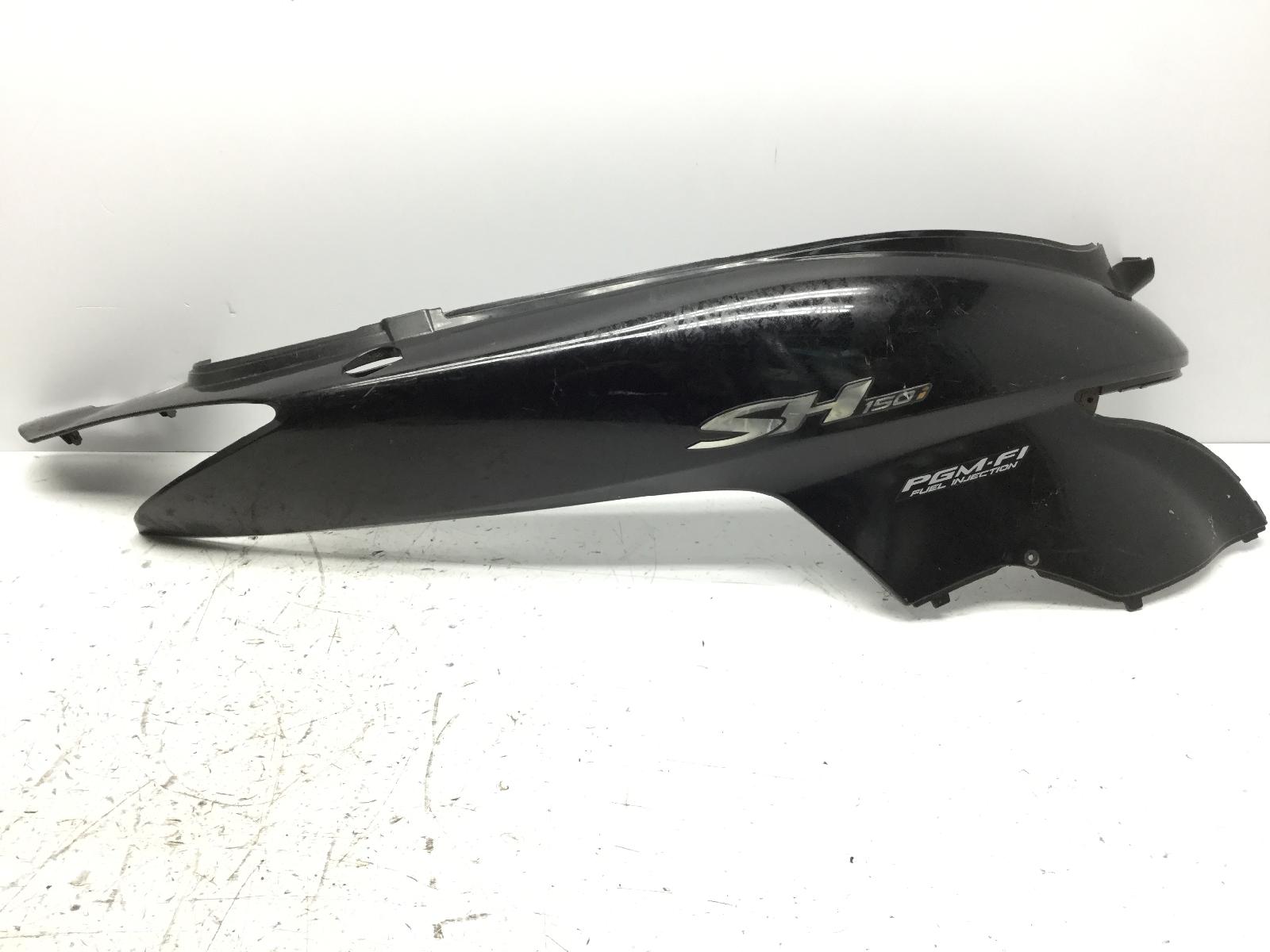 Honda sh i 150 carena fiancata posteriore destra con attacco rotto 2005 2008 kf08a08f