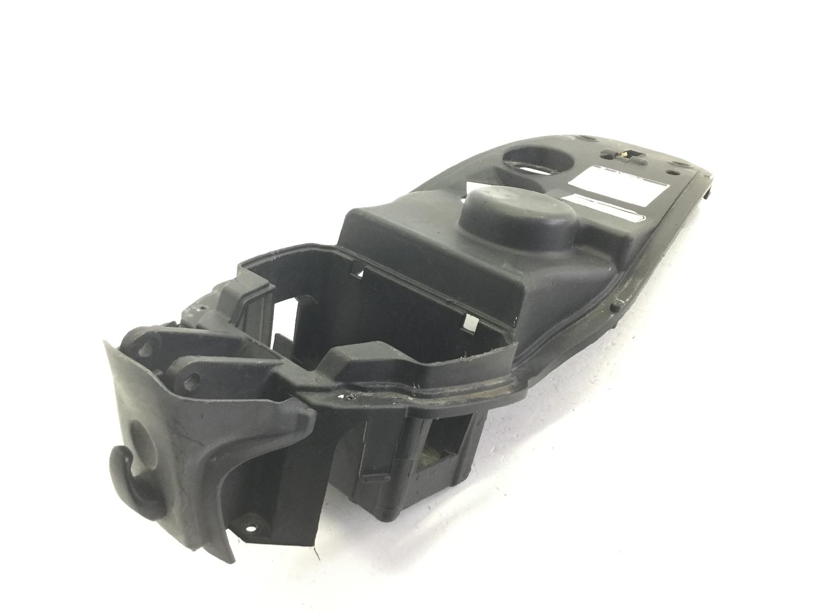Aprilia scarabeo 4t 100 carena sottosella vano supporto batteria 2010 2012 vaa00