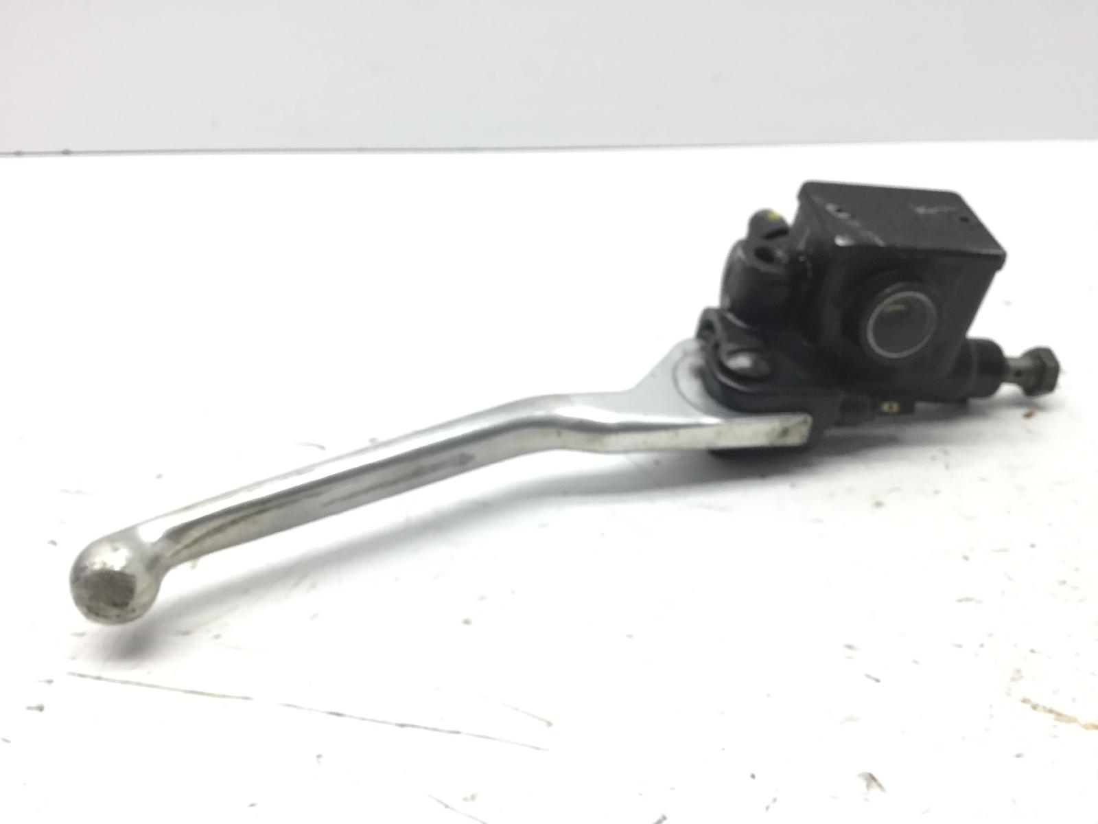 Aprilia scarabeo 4t 4v 50 pompa destra freno anteriore con leva graffiata 2010 2012 tge00