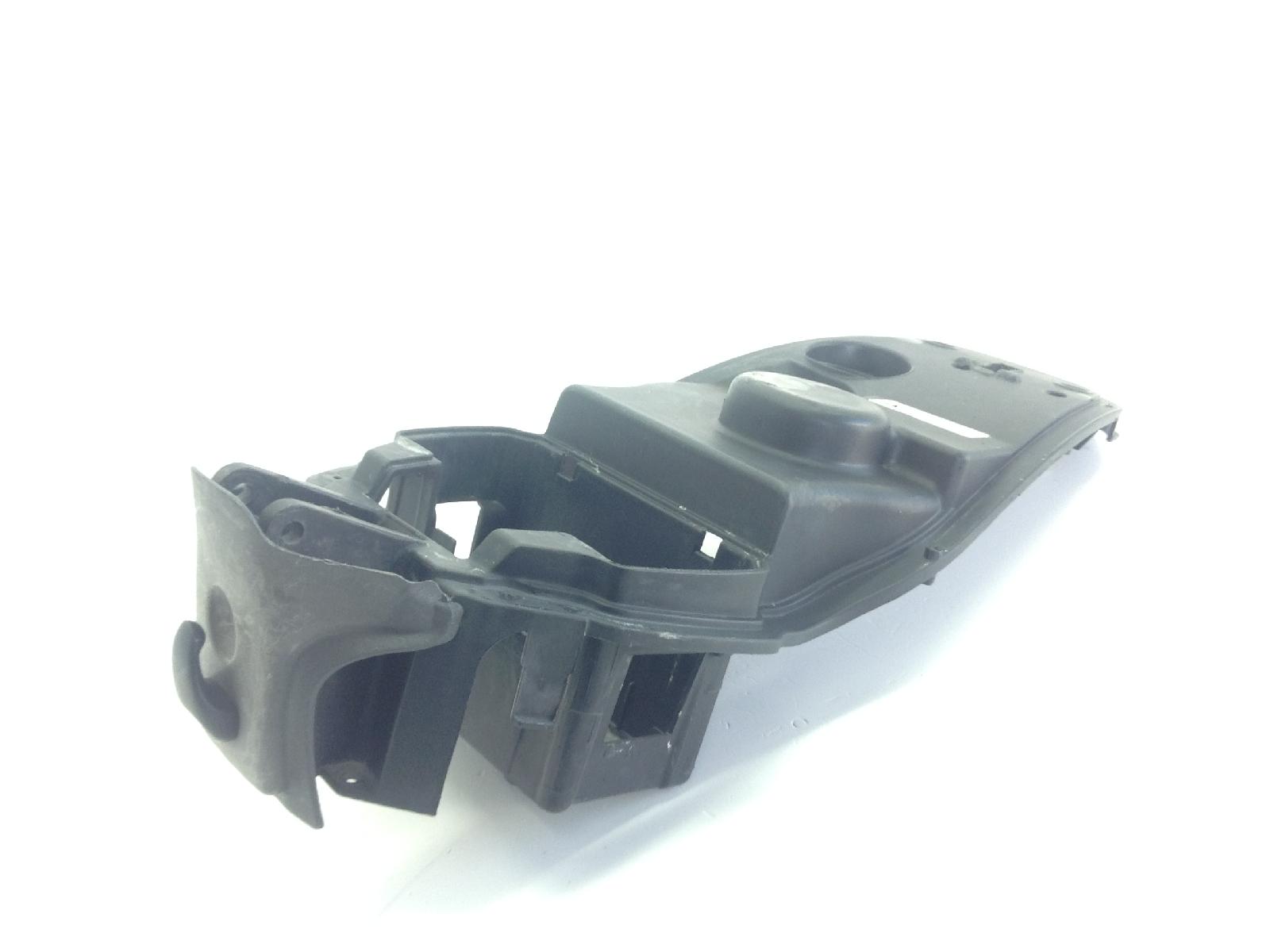 Aprilia scarabeo 4t 4v 50 carena vano sottosella supporto batteria 2010 2012 tge00