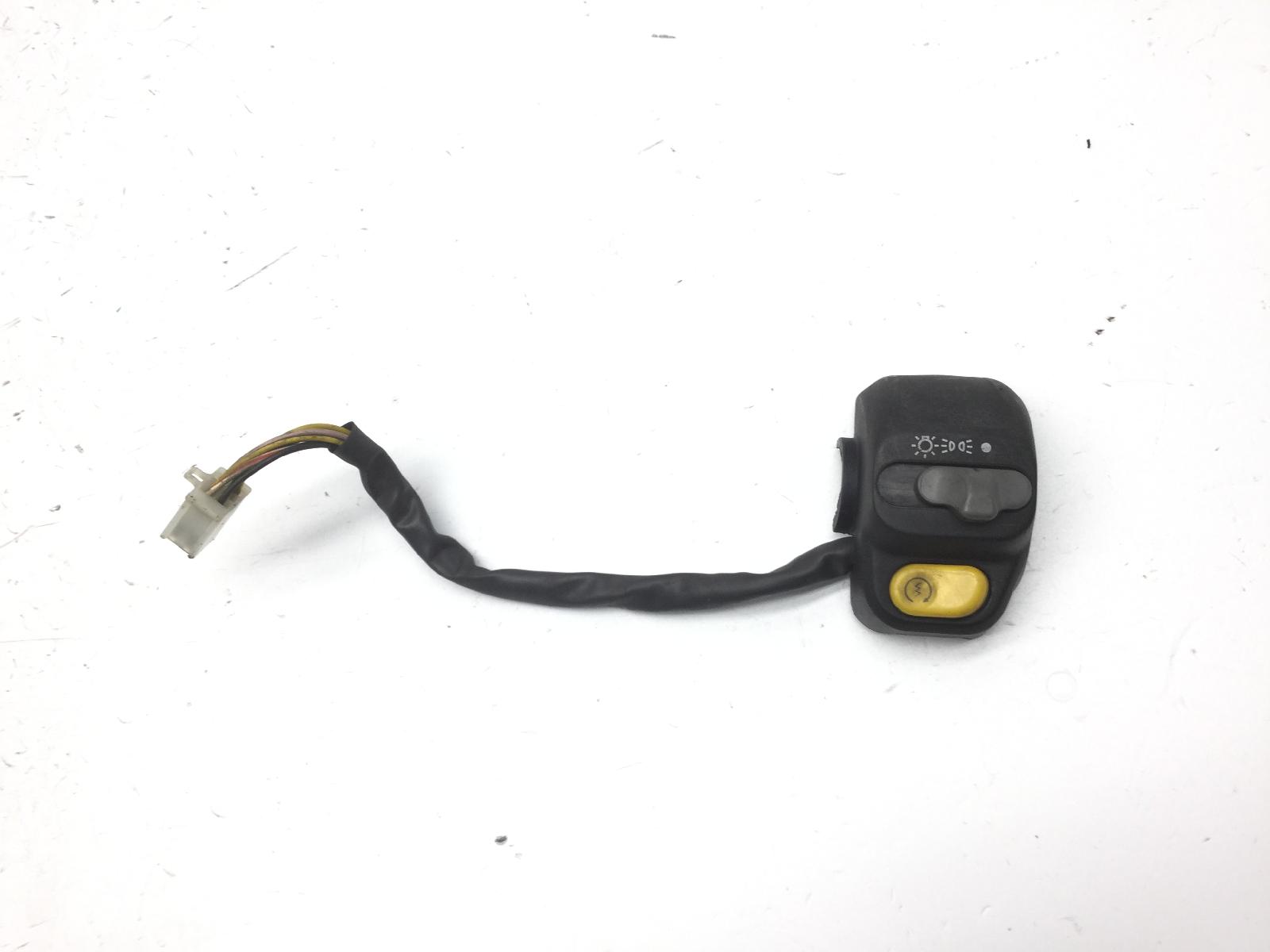 Malaguti ciak master euro 3 125 commutatore devio luci destro 2006 2007 zjm780201