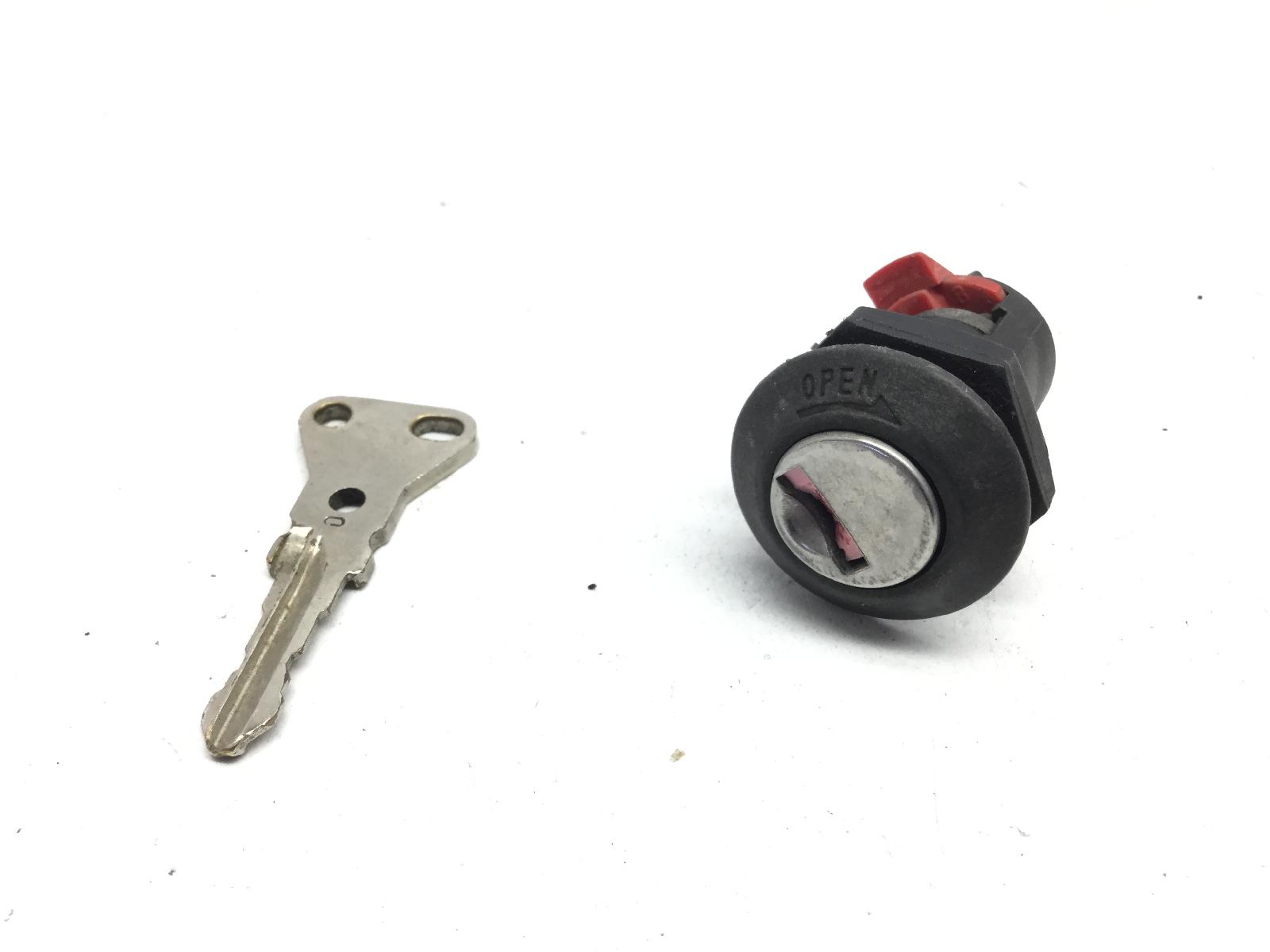Malaguti ciak master euro 3 125 chiave e serratura controscudo 2006 2007 zjm780201