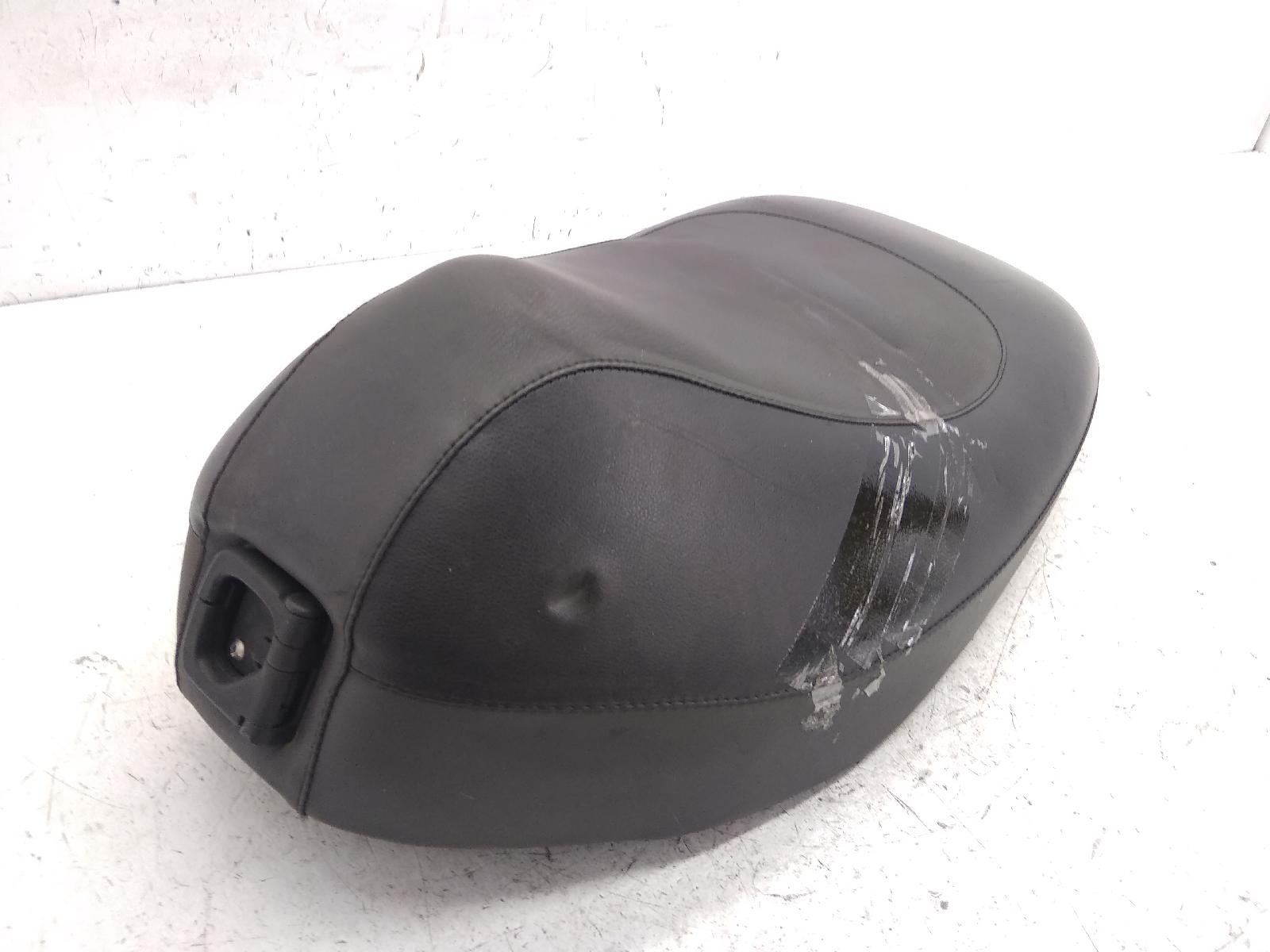 Malaguti ciak master euro 2 50 sella saddle 2006 2006 64000