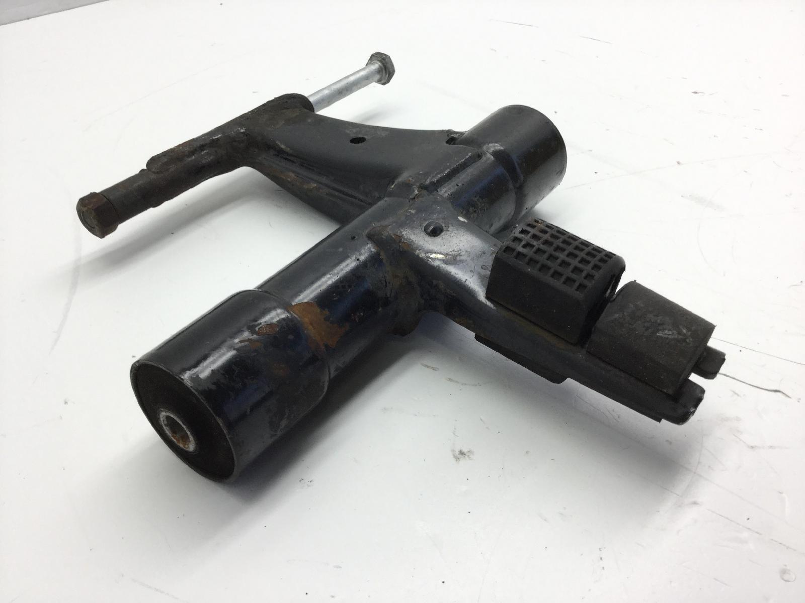 Piaggio liberty sport 2t 50 staffa supporto motore 2006 2006 c42106
