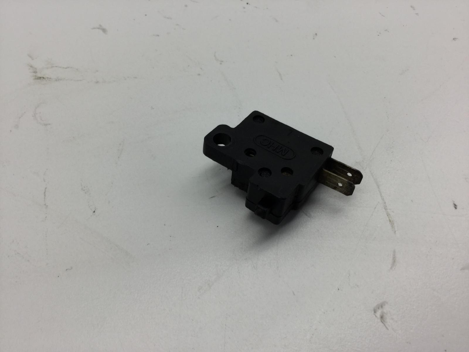 Kymco grand dink 125 sensore interruttore stop sinistro 2001 2002 s40010