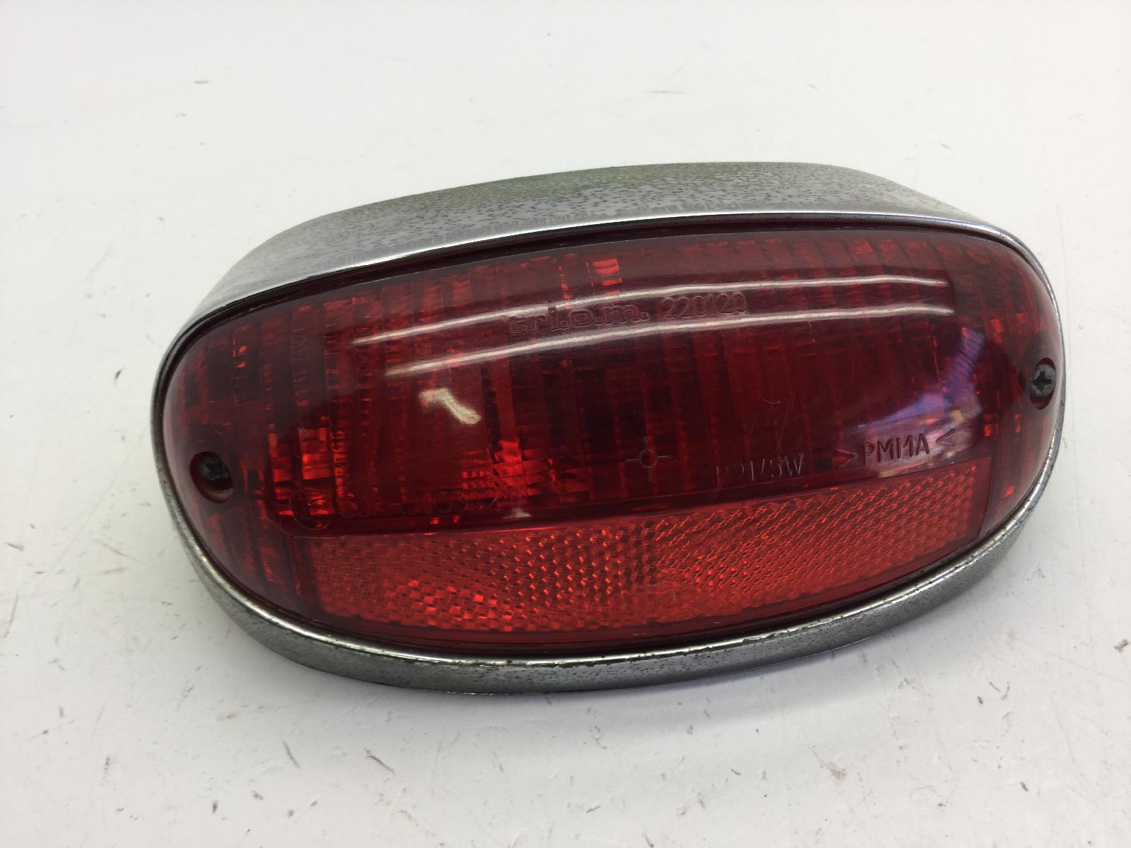 Piaggio vespa et4 125 faro fanale posteriore con piccole crepe su attacchi 1999 2002 m1900