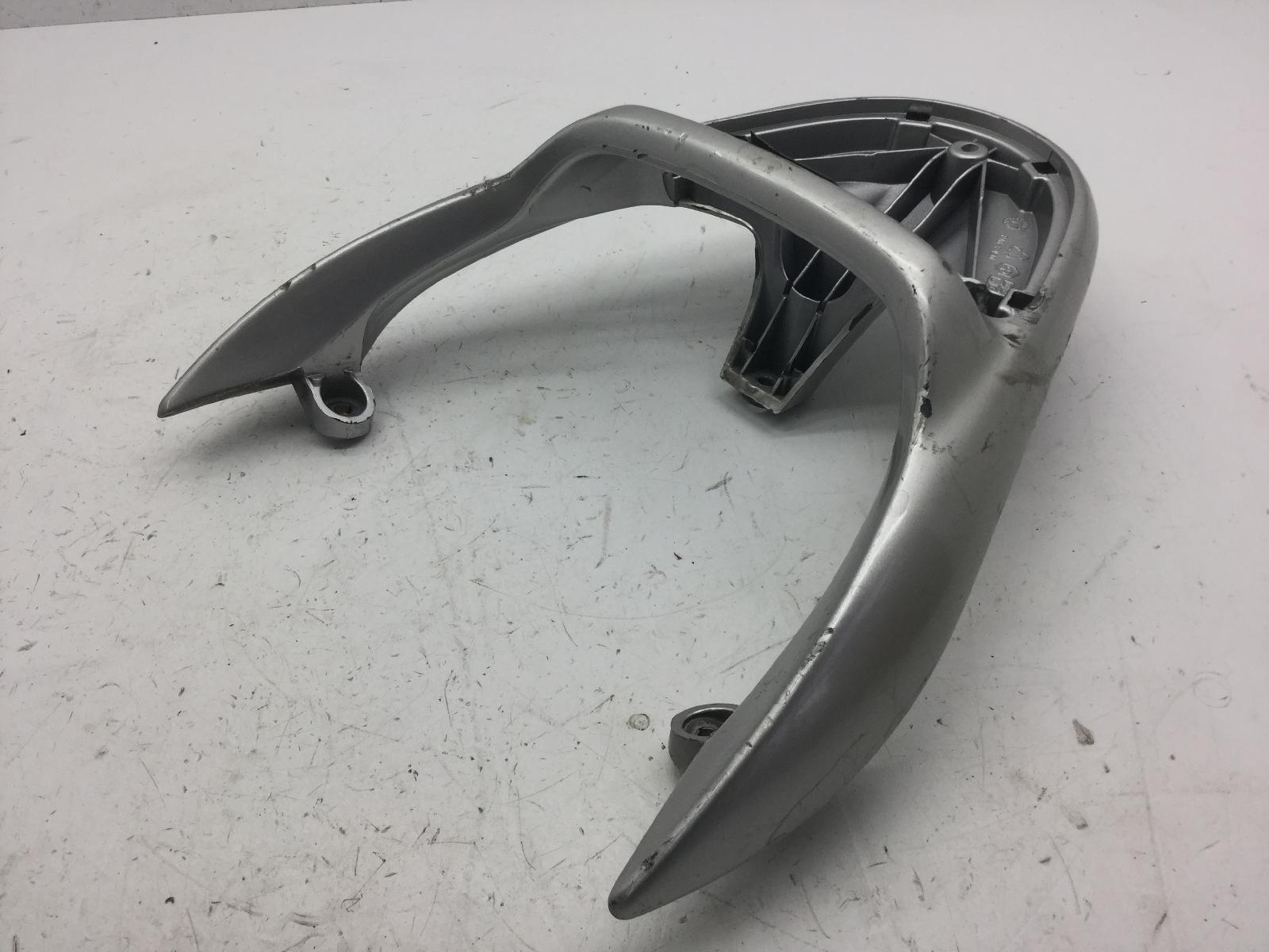 Piaggio beverly 200 maniglione posteriore con difetto 2001 2003 m2820