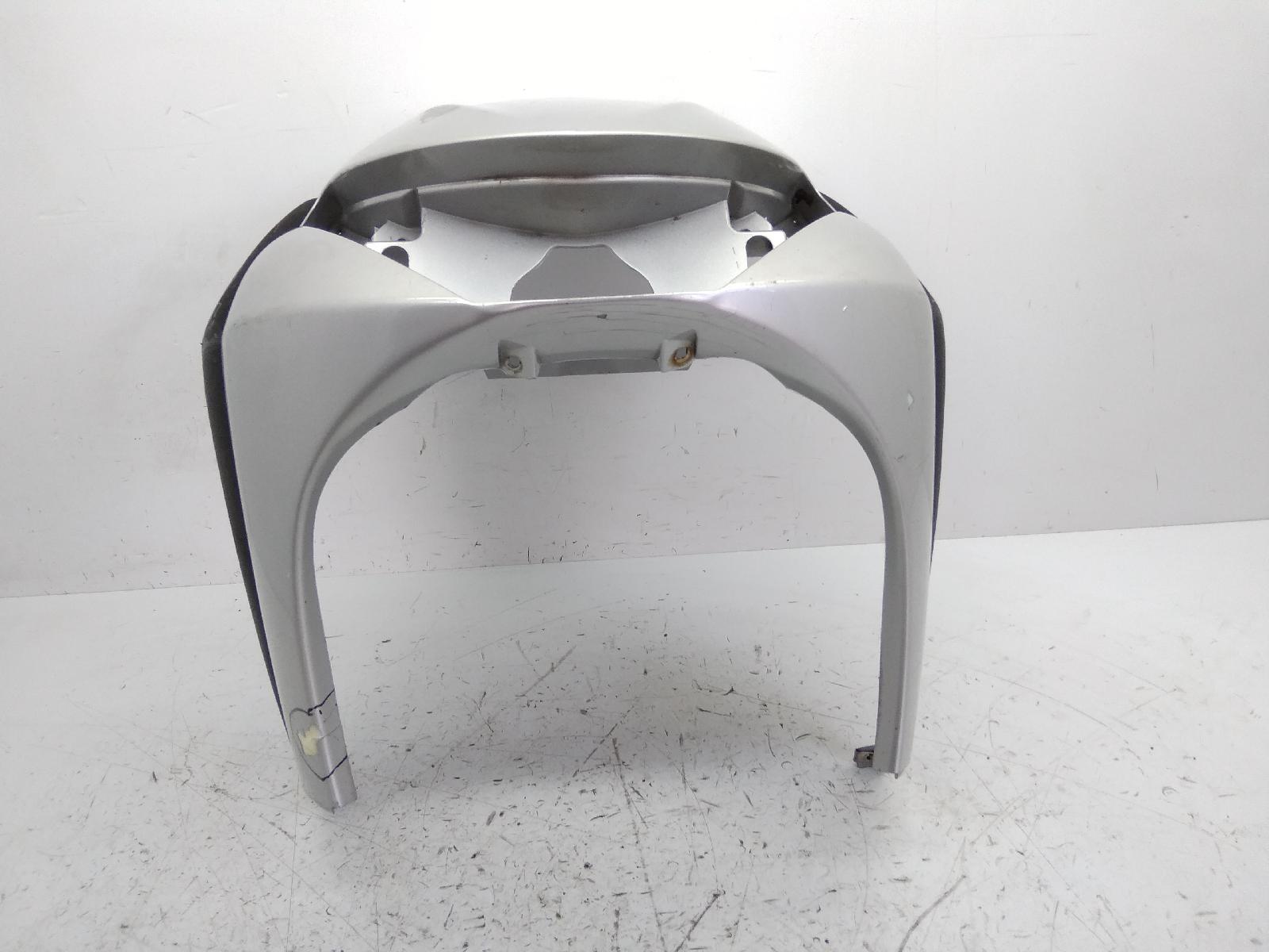Piaggio beverly 200 scudo carena anteriore con crepa e aletta rotta 2001 2003 m2820