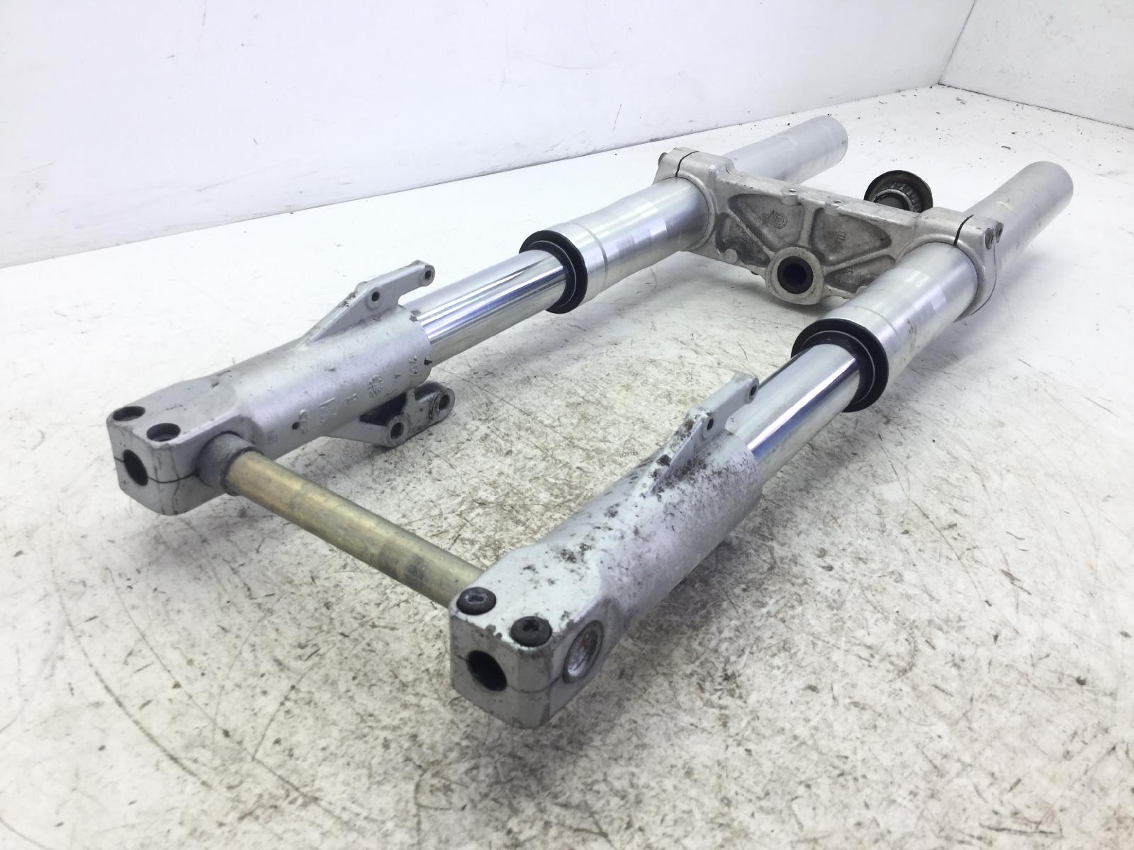 Ducati monster 600 forcella - piccoli punti su parte bassa stelo sinistro 1998 1998 600m