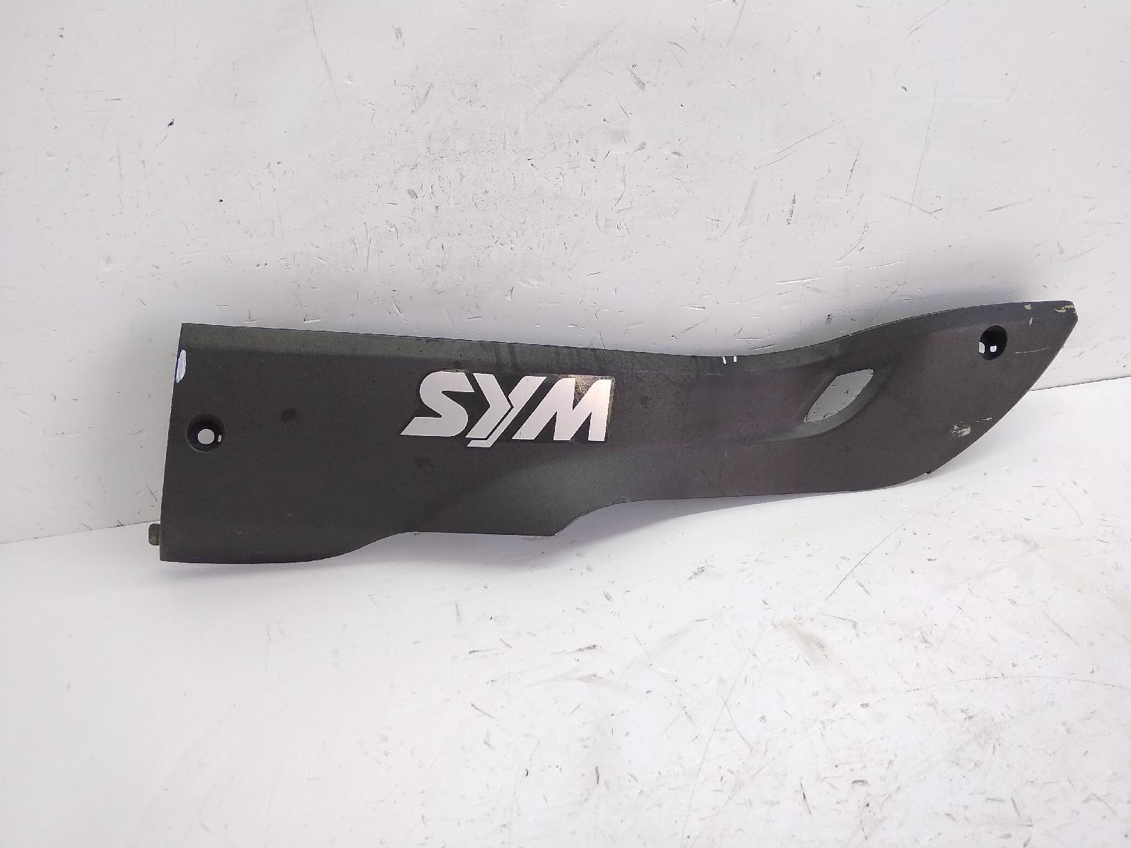 Sym hd 2 i 200 carena sottopedana sinistra aletta rotta e crepa 2011 2011 rfglca501bs