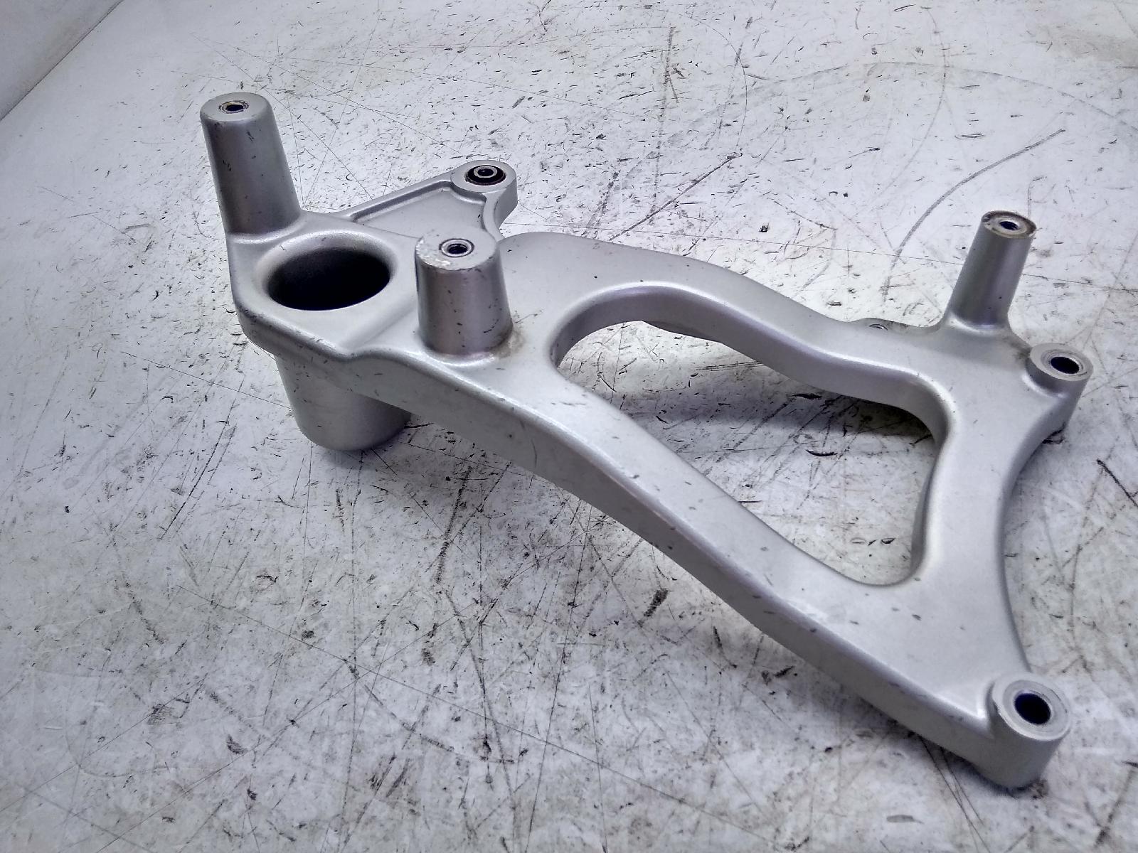 Sym hd evo euro 2 200 staffa supporto scarico marmitta 2005 2006 rfglh18wx5s