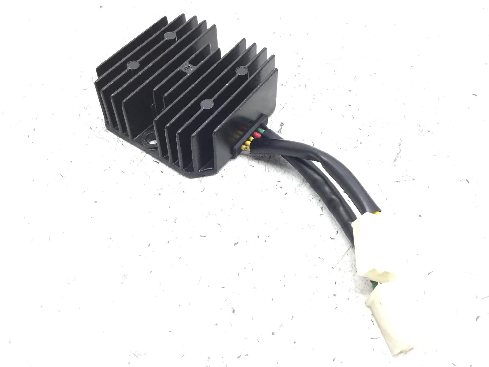 Sym hd evo euro 2 200 regolatore di tensione 2005 2006 rfglh18wx5s
