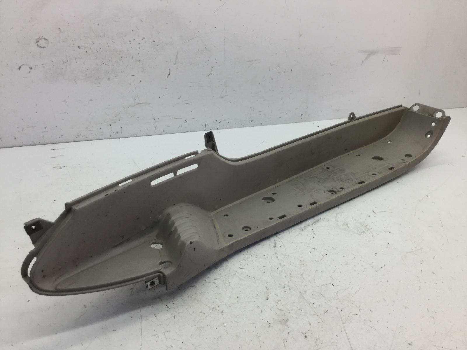 Honda foresight 250 carena pedana destra 1998 2004 jh2mf04axxk