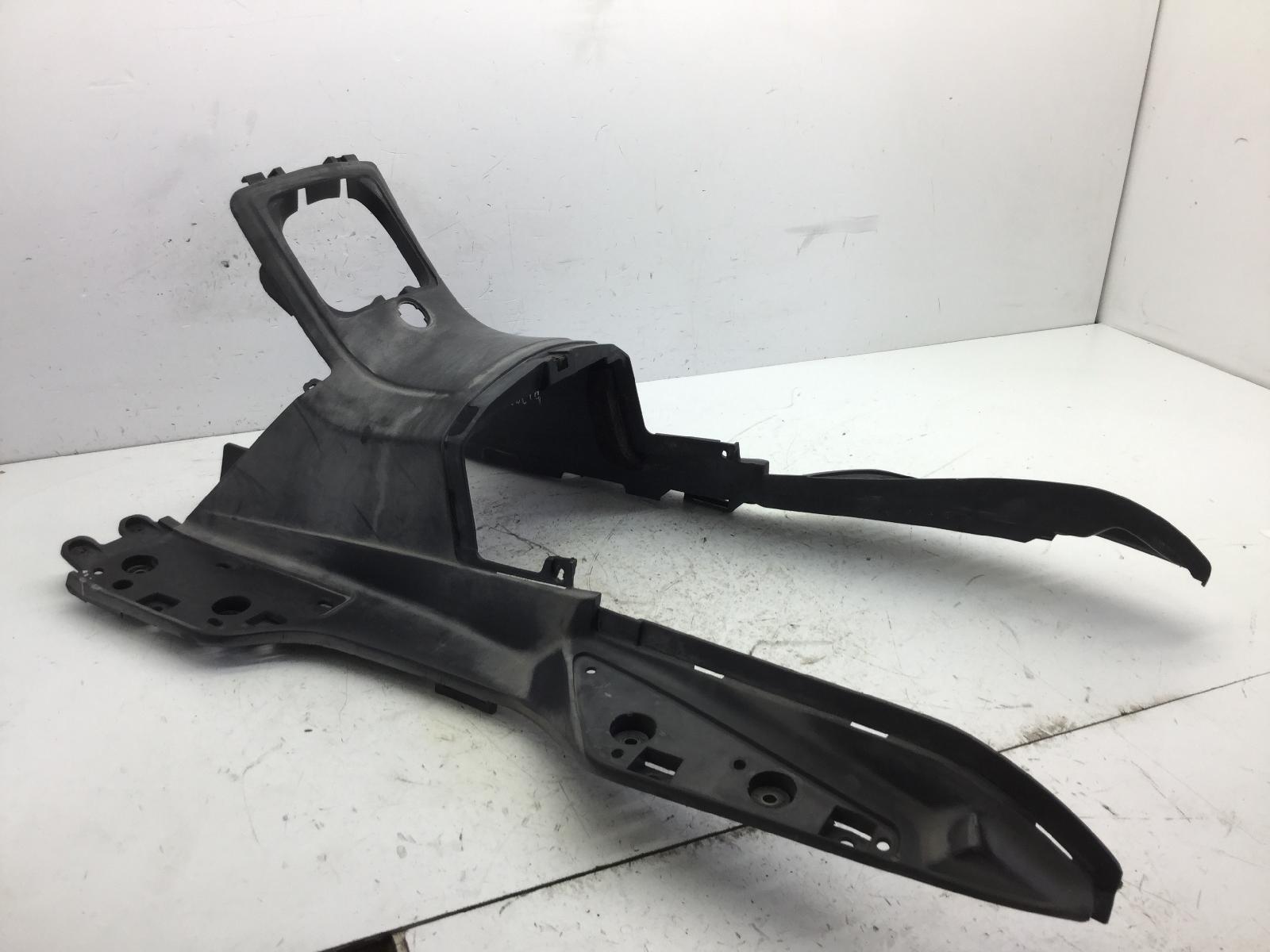 Suzuki burgman an 400 carena pedana pavimento poggiapiedi 1999 2000 au131