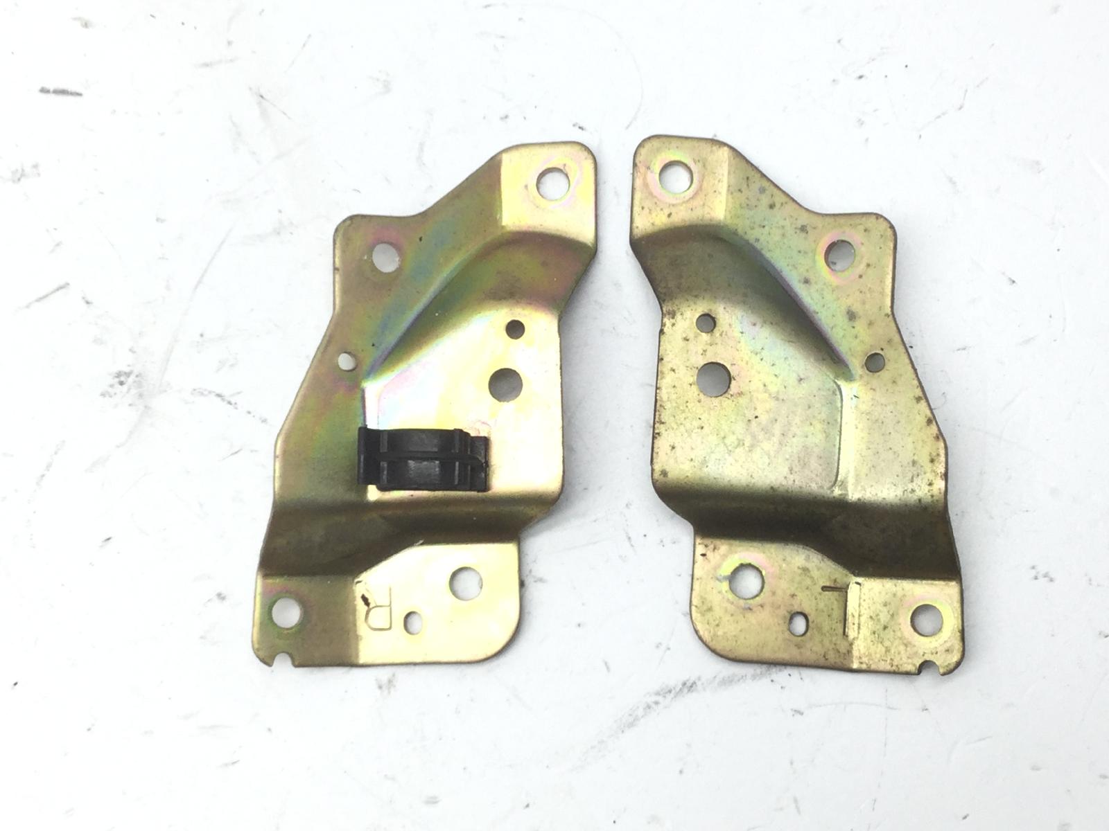 Suzuki burgman an 400 coppia staffe supporto frecce anteriori 1999 2000 au131