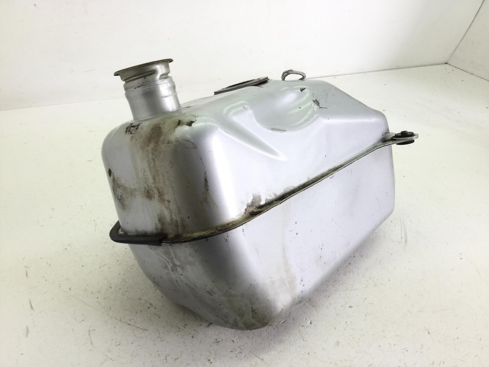 Suzuki burgman an 400 serbatoio benzina - macchia di ruggine interna 1999 2000 au131